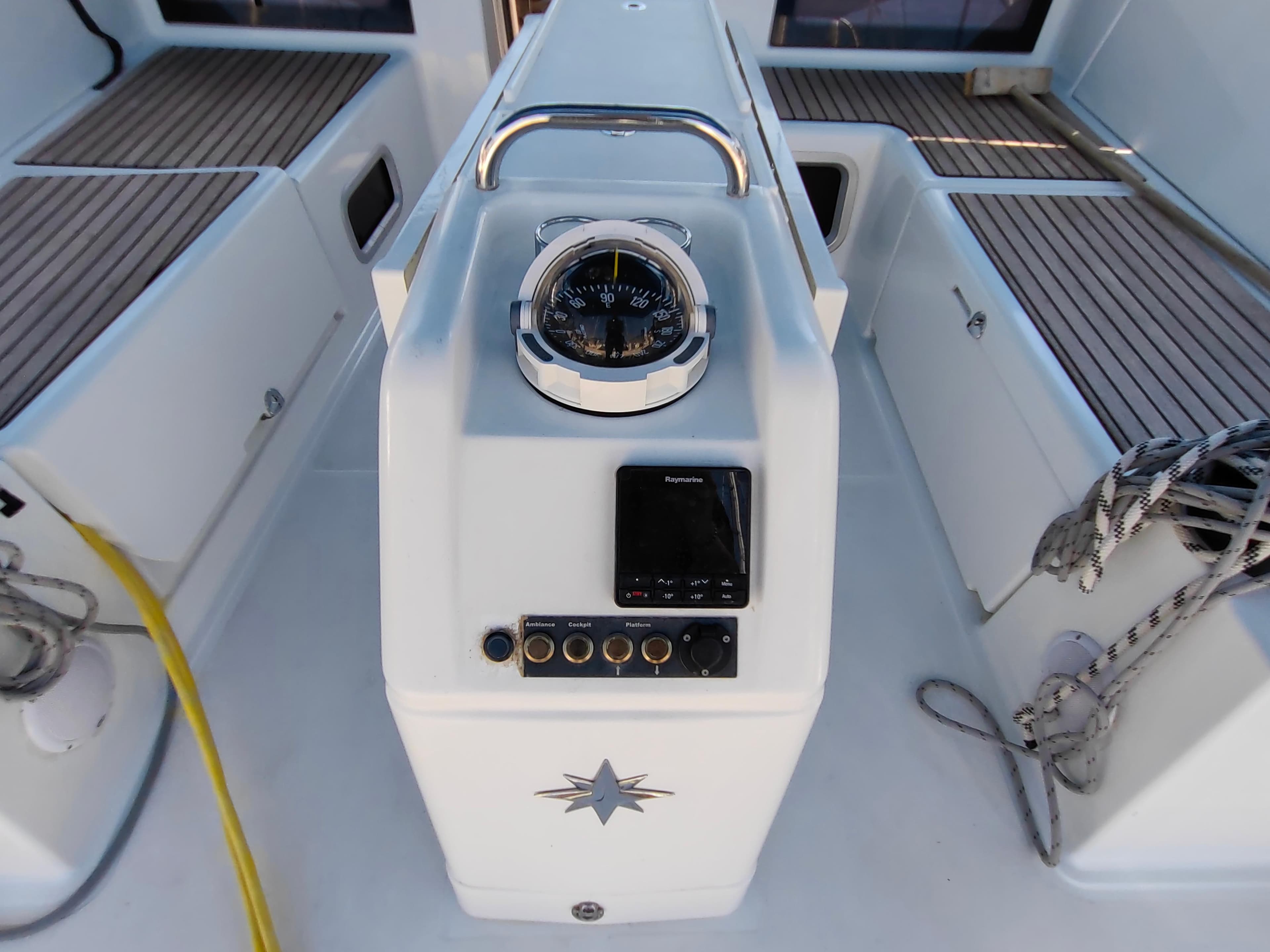 Sun Odyssey 440 - photo 4