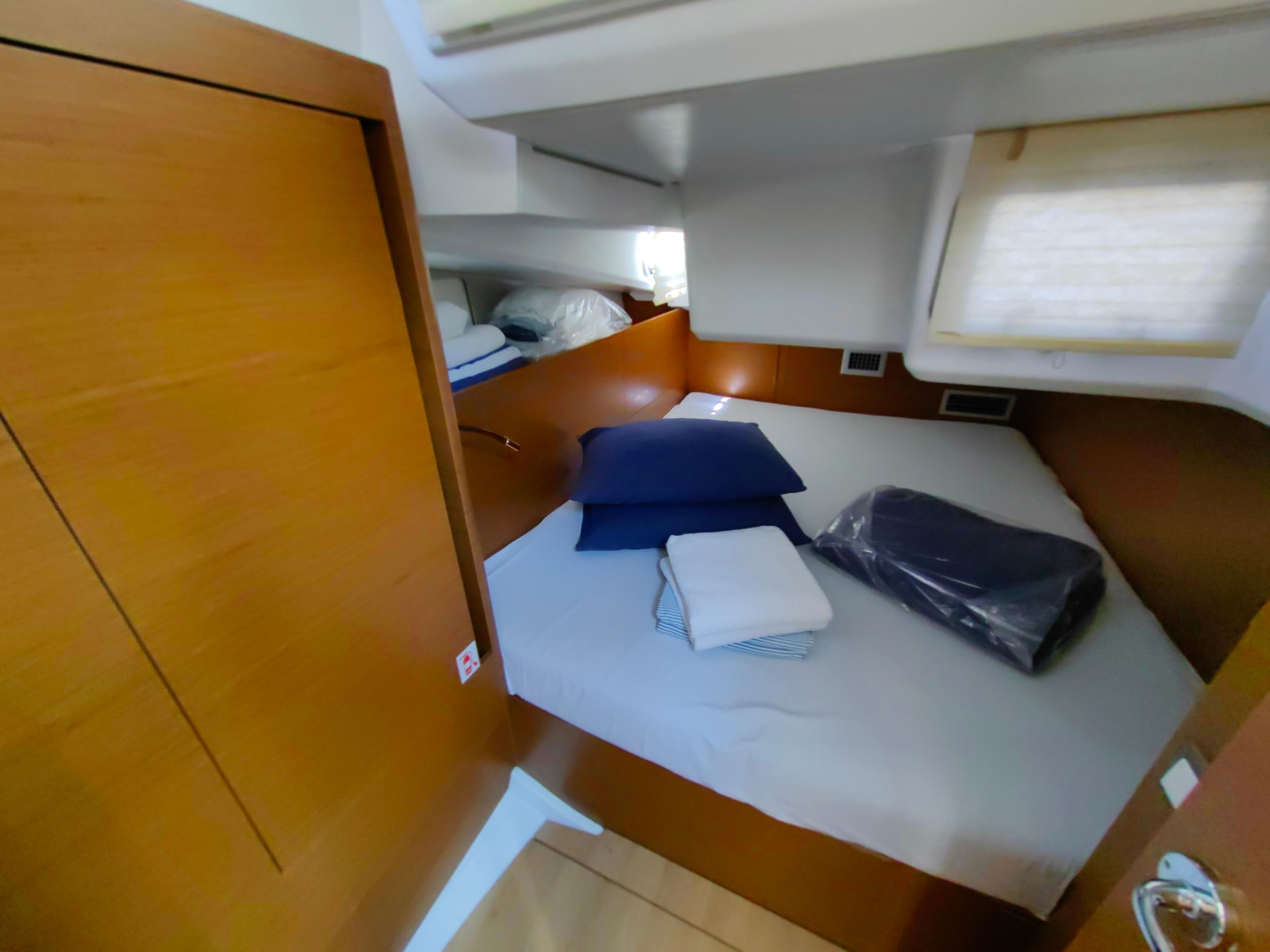 Sun Odyssey 440 - photo 5