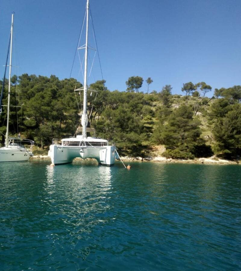 Lagoon 450 Fly - photo 10