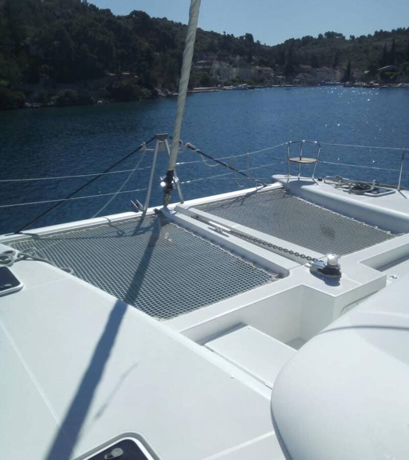 Lagoon 450 Fly - photo 9