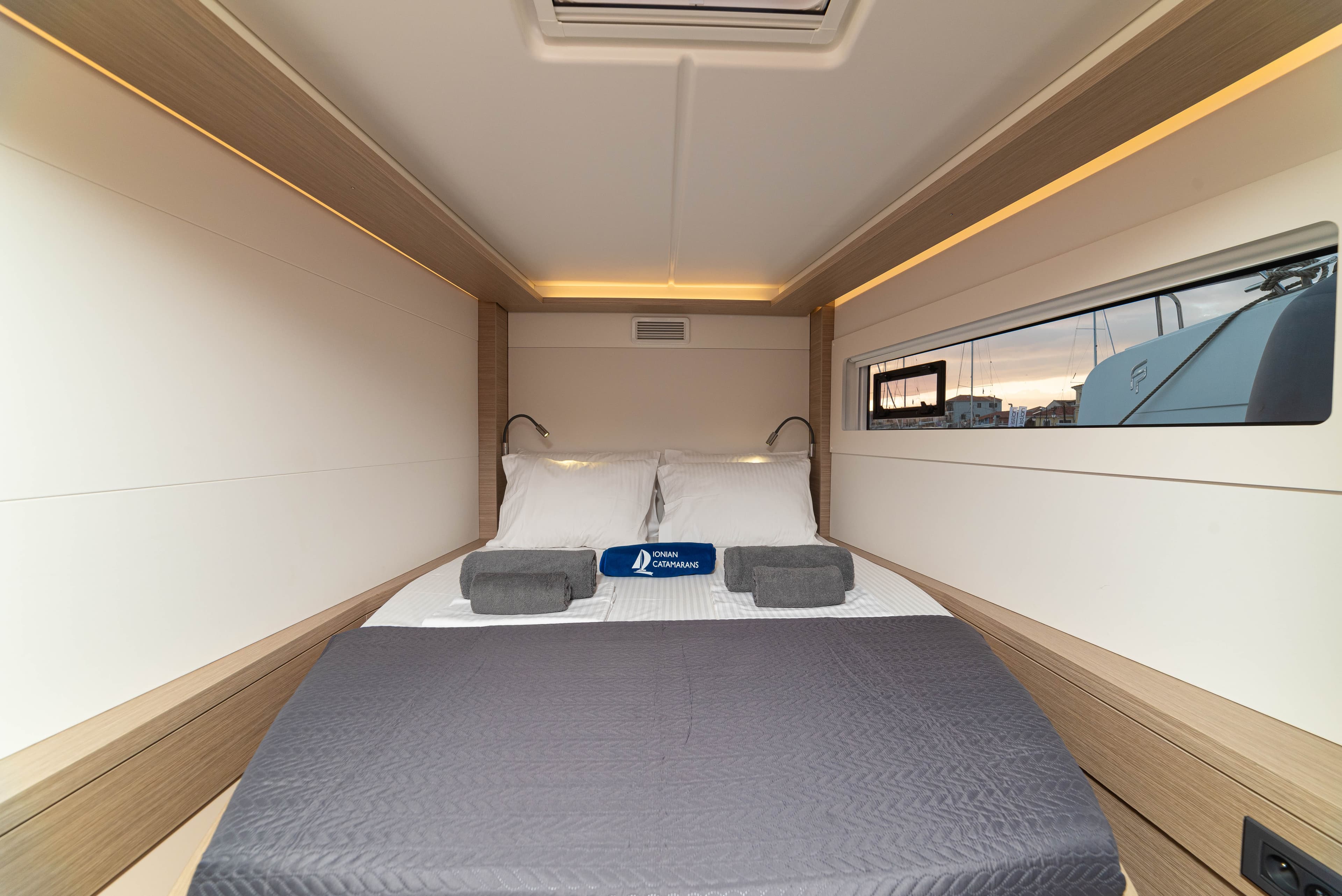 Lagoon 46  - photo 22