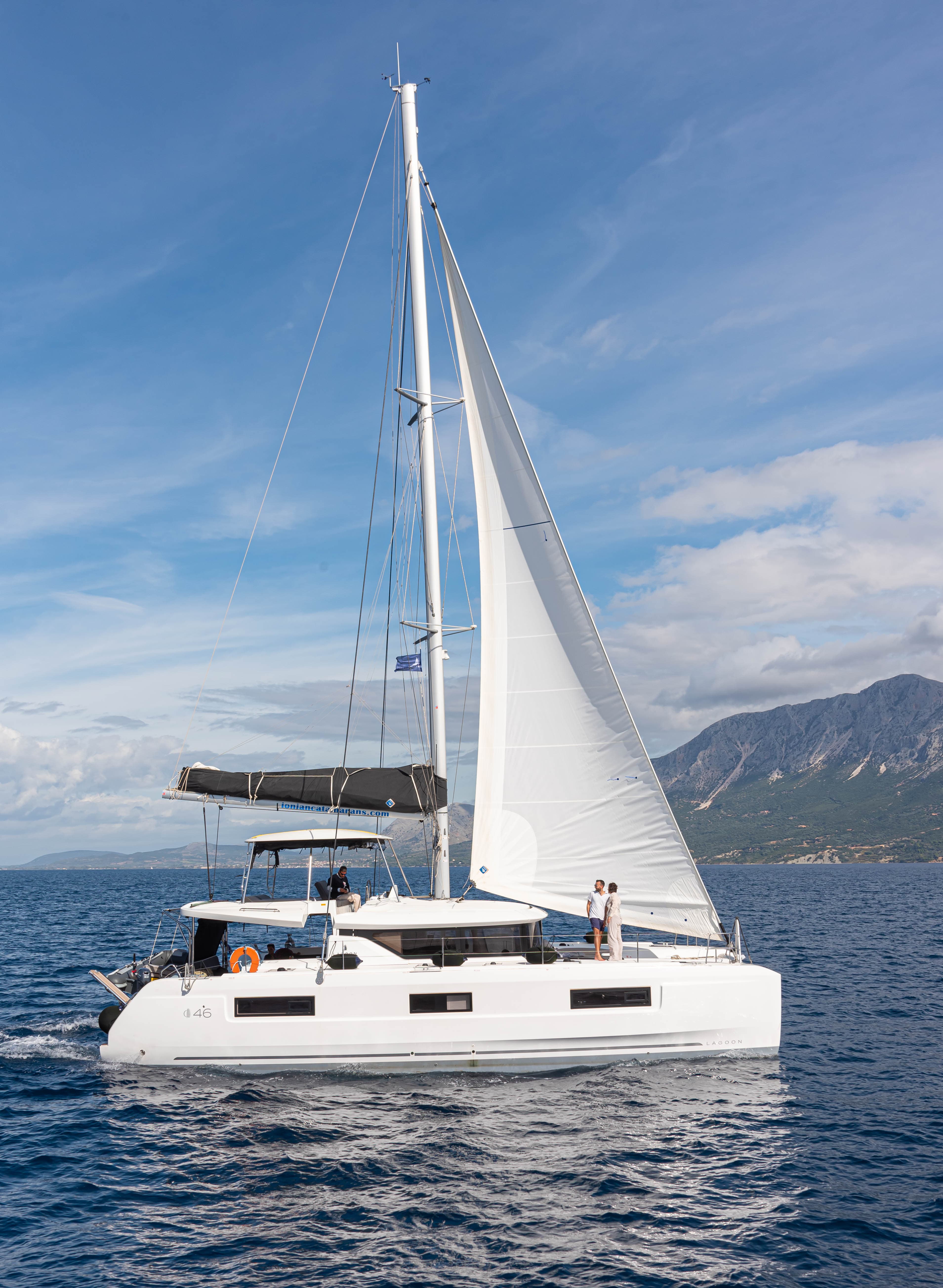 Lagoon 46  - photo 11