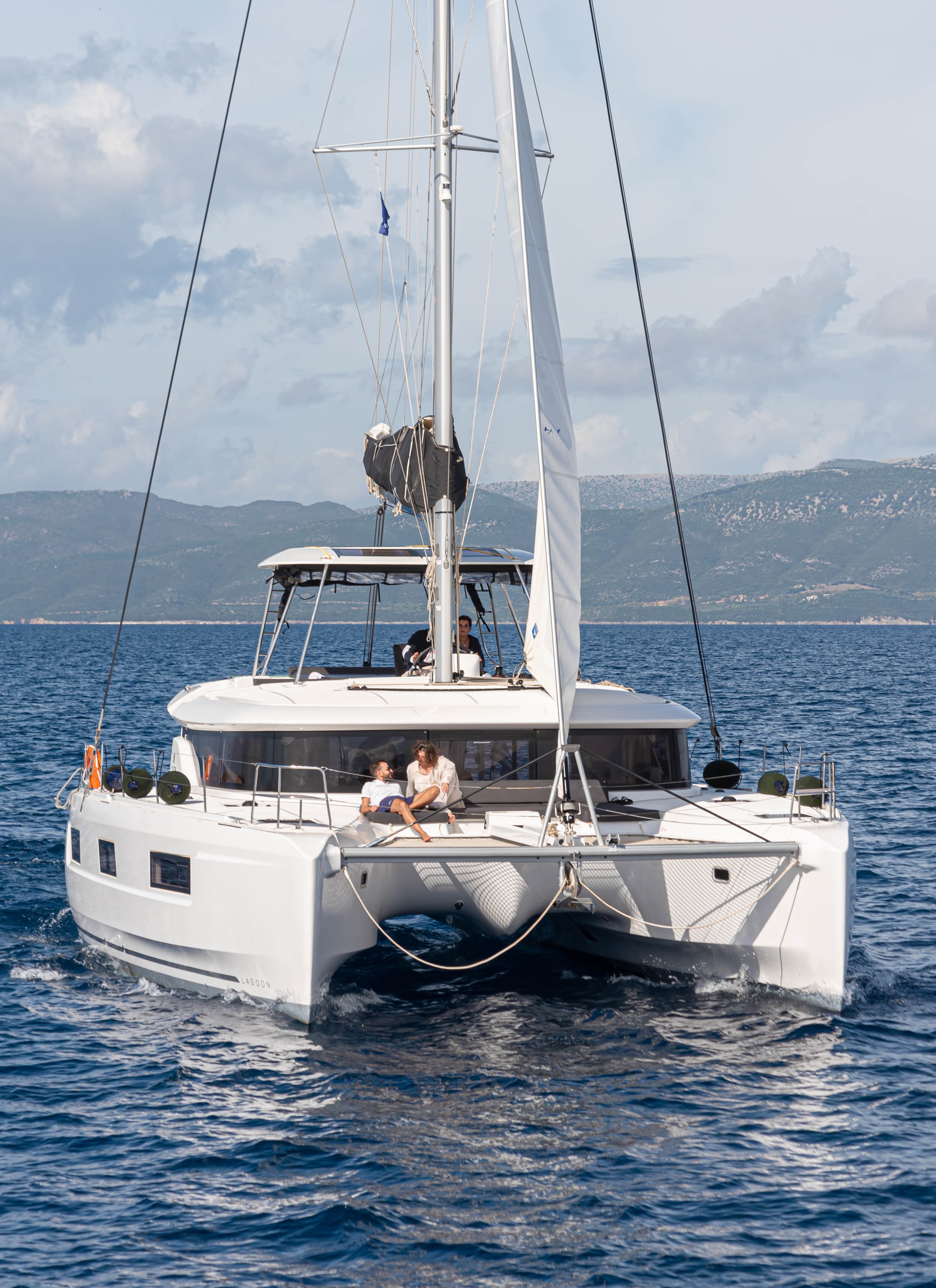 Lagoon 46  - photo 9