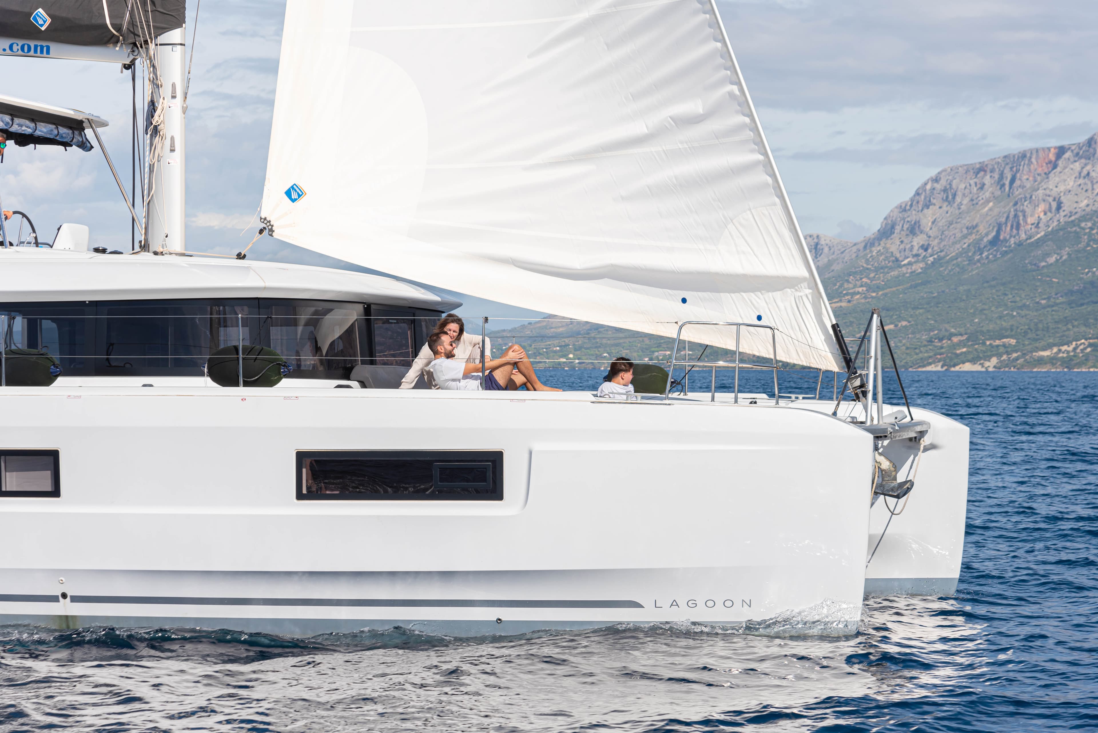 Lagoon 46  - photo 17