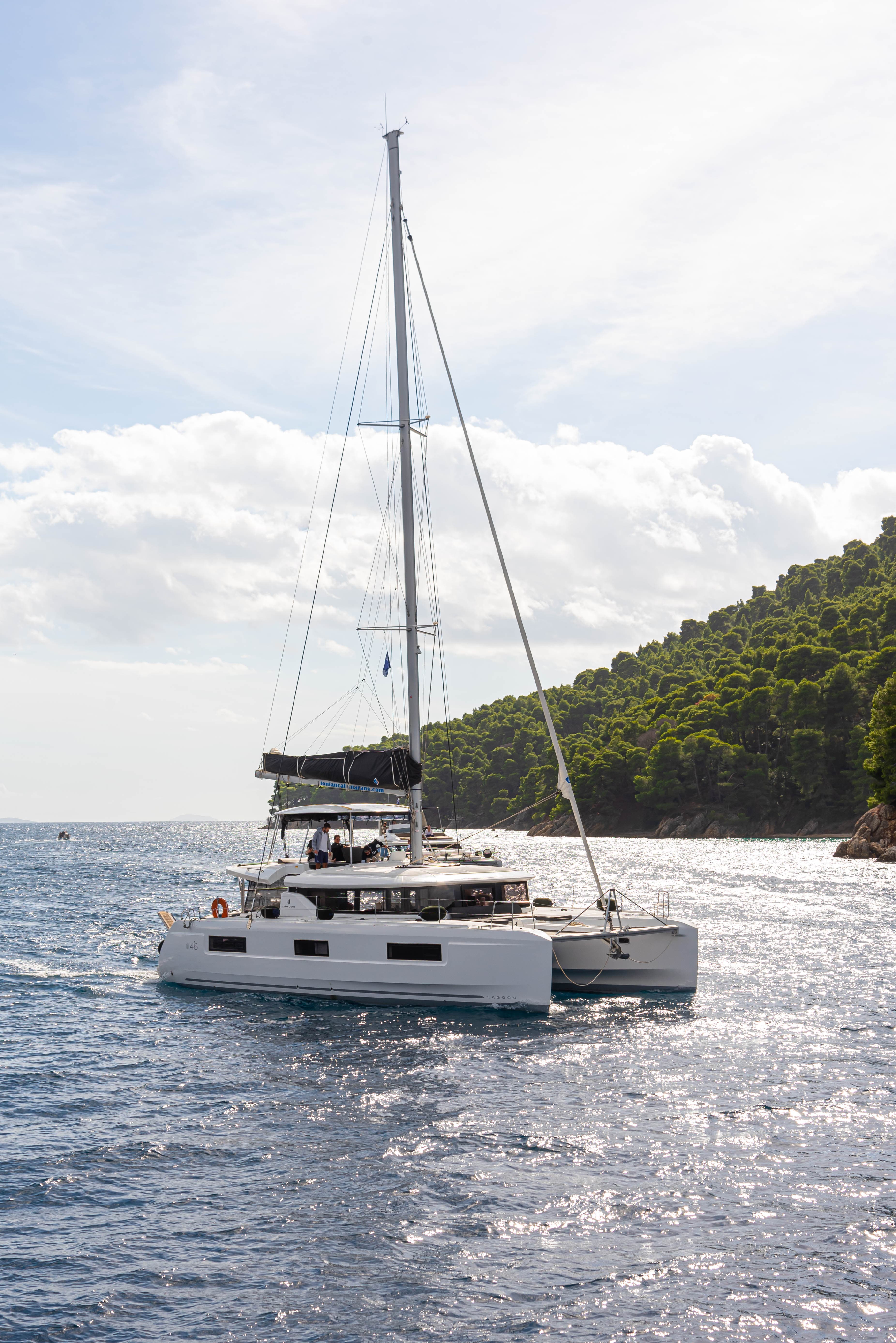 Lagoon 46  - photo 8