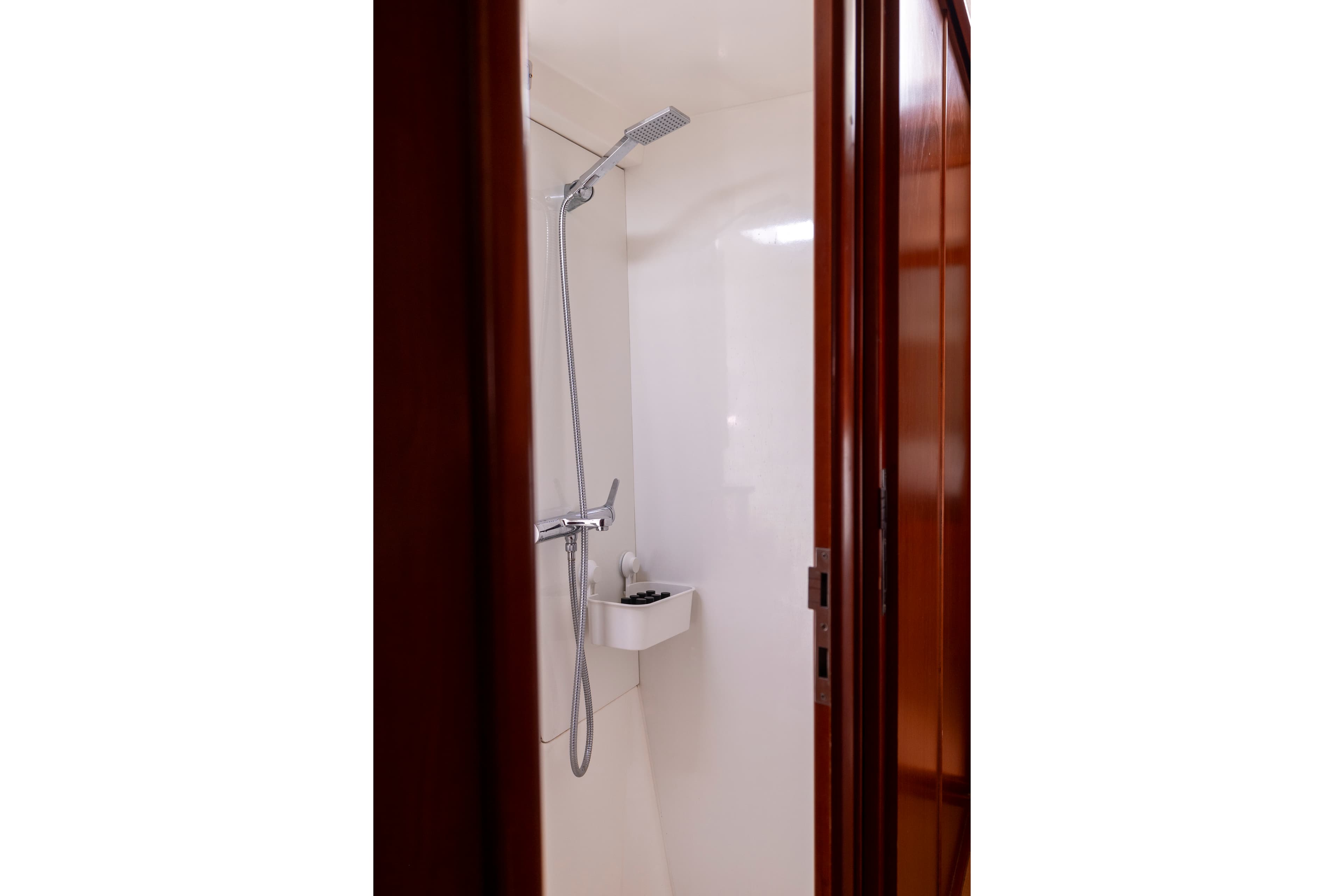 Leopard 44 - photo 11