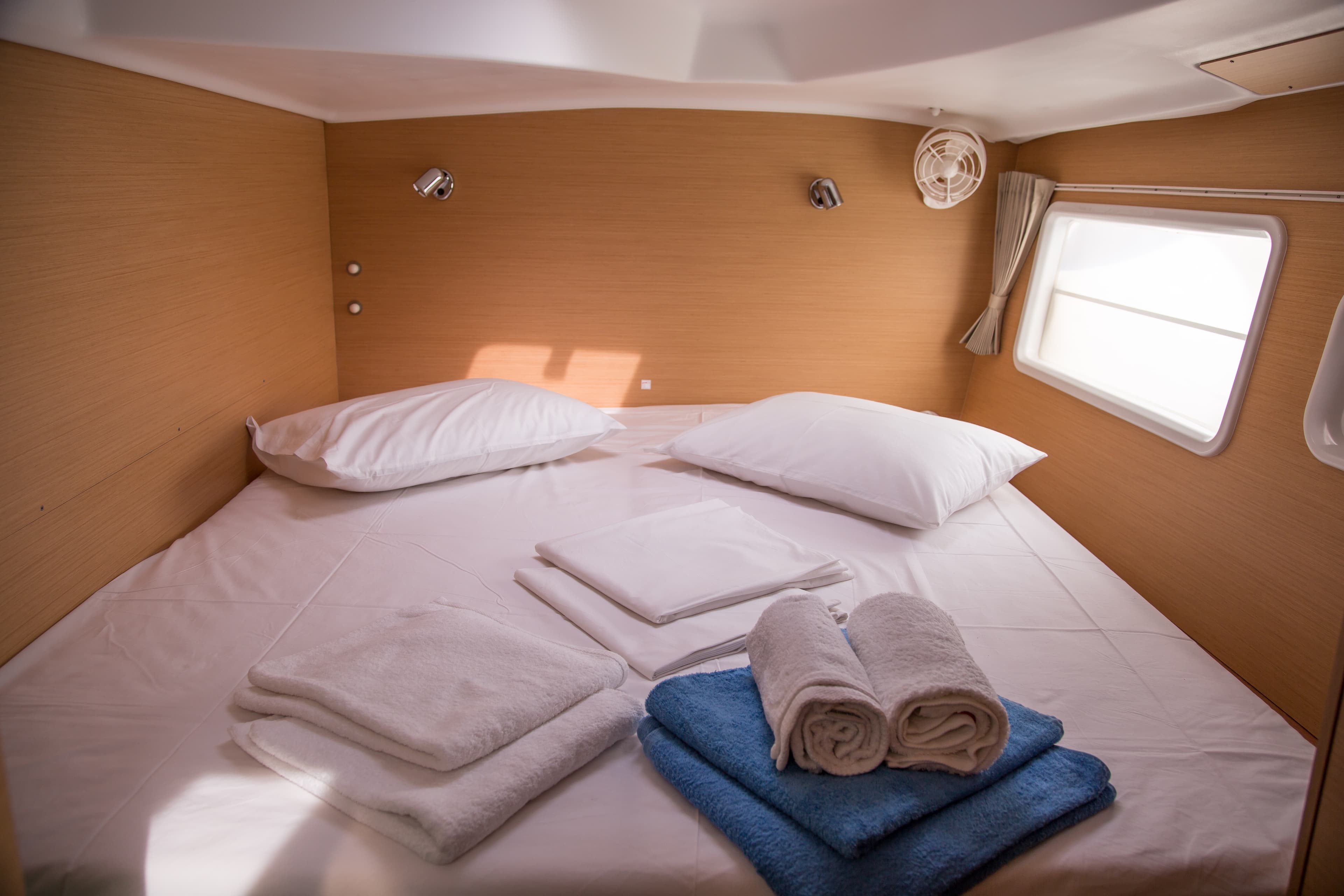 Lagoon 380 - photo 11