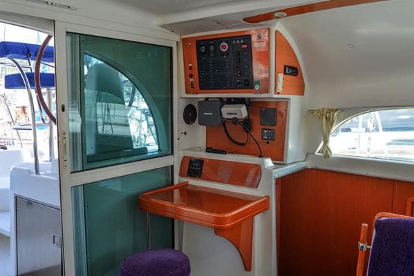 Lagoon 380 - photo 8