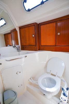 Bavaria 42 - photo 6