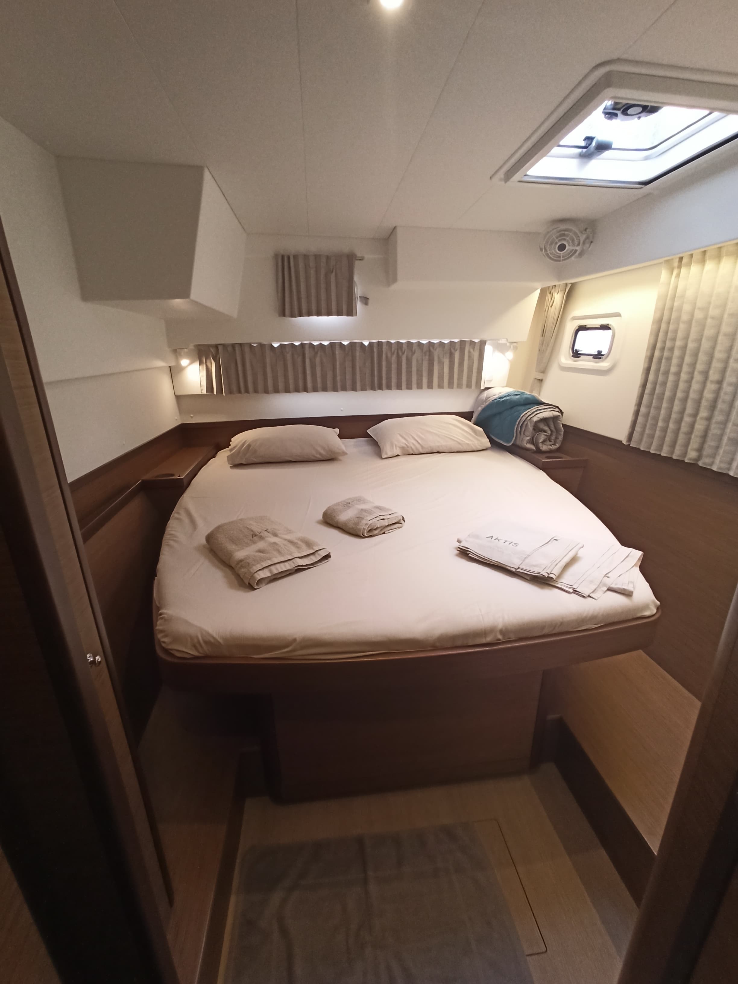 Lagoon 42 - photo 16