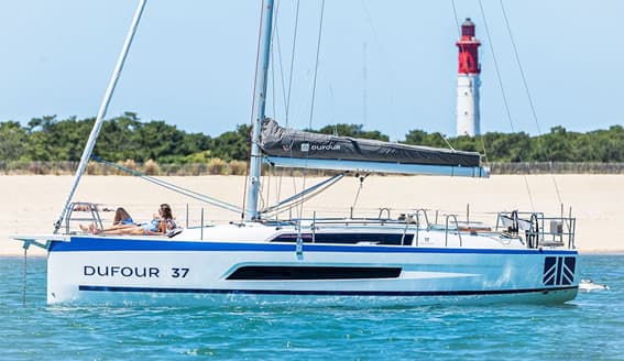 Dufour 37 - photo 12