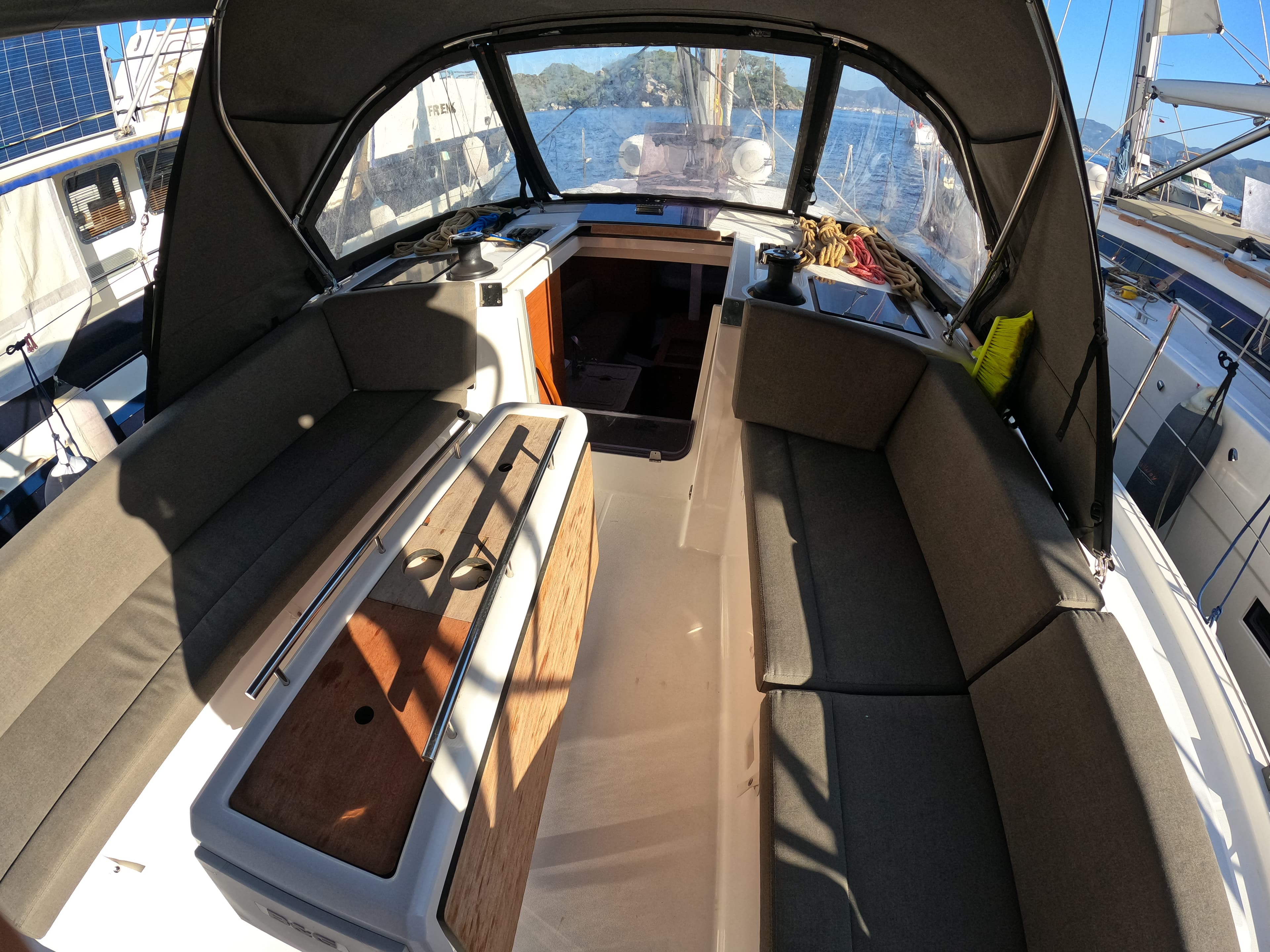 Dufour 37 - photo 10