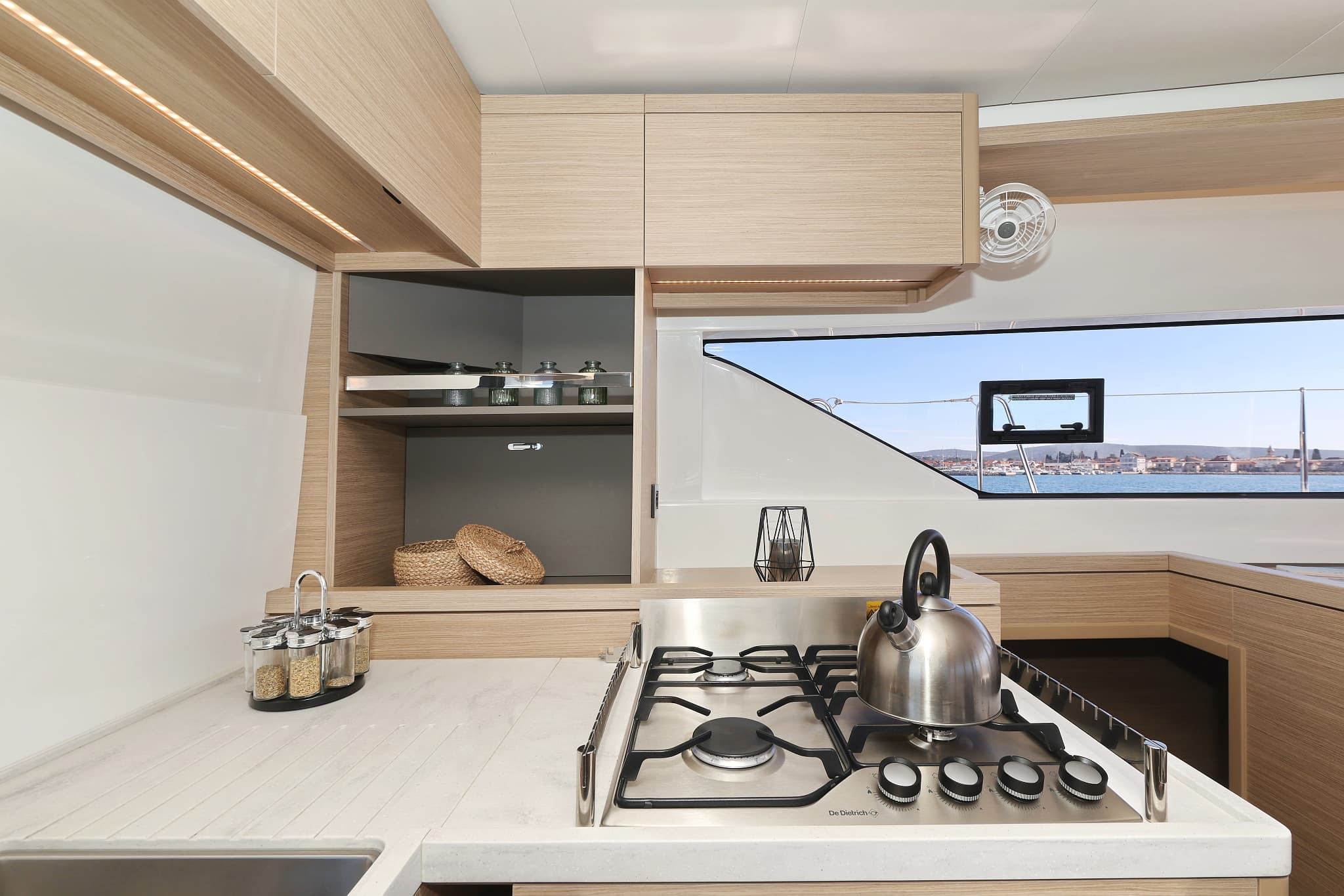 Lagoon 51 - photo 18