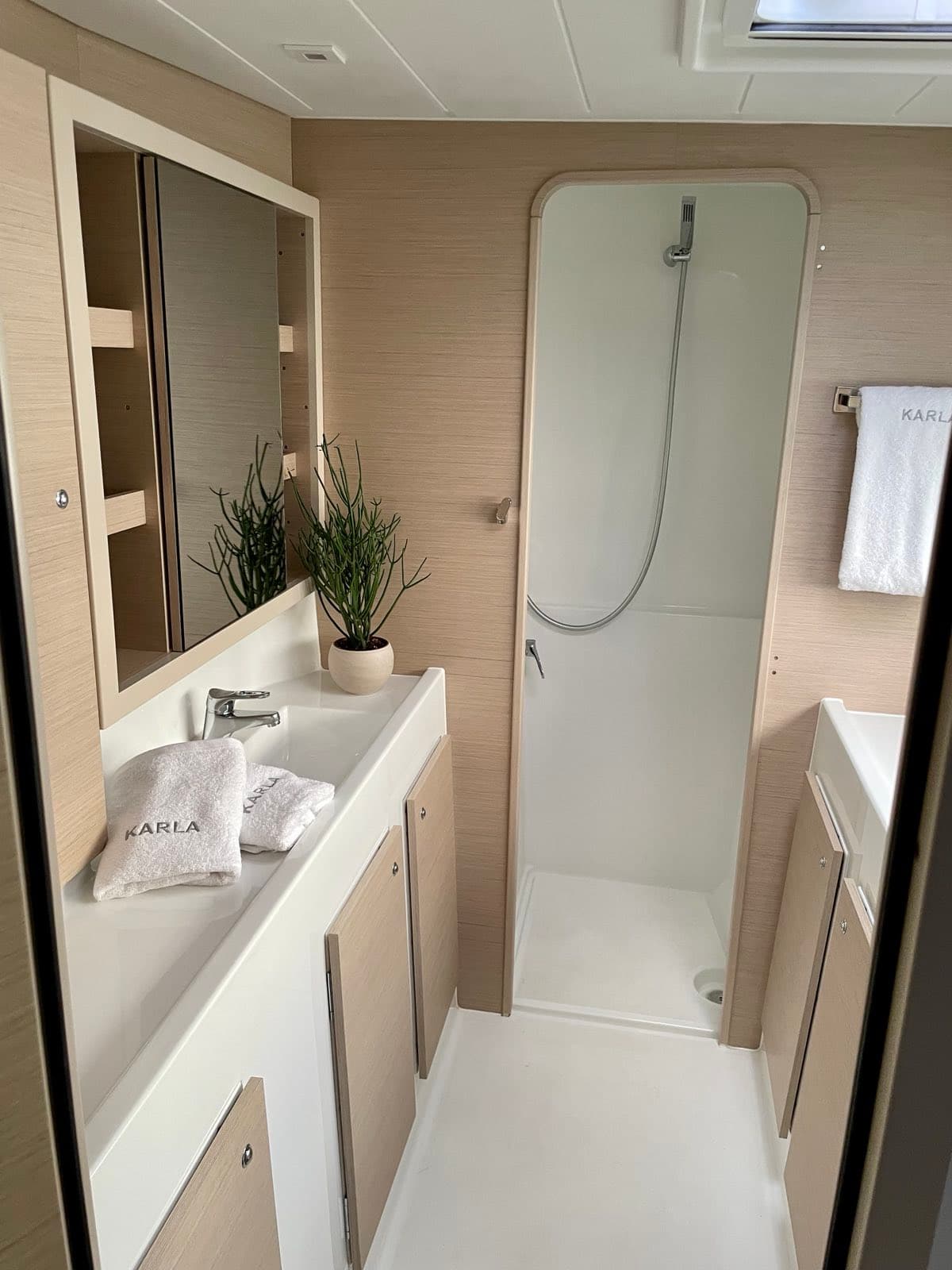 Lagoon 42 - photo 18