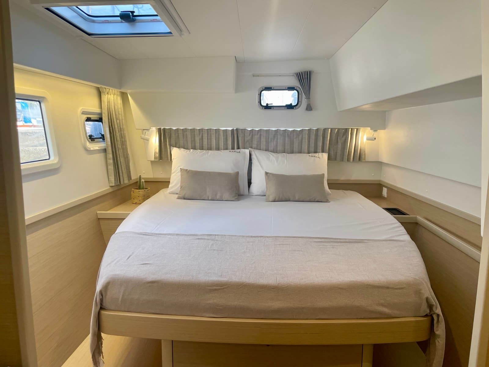 Lagoon 42 - photo 14