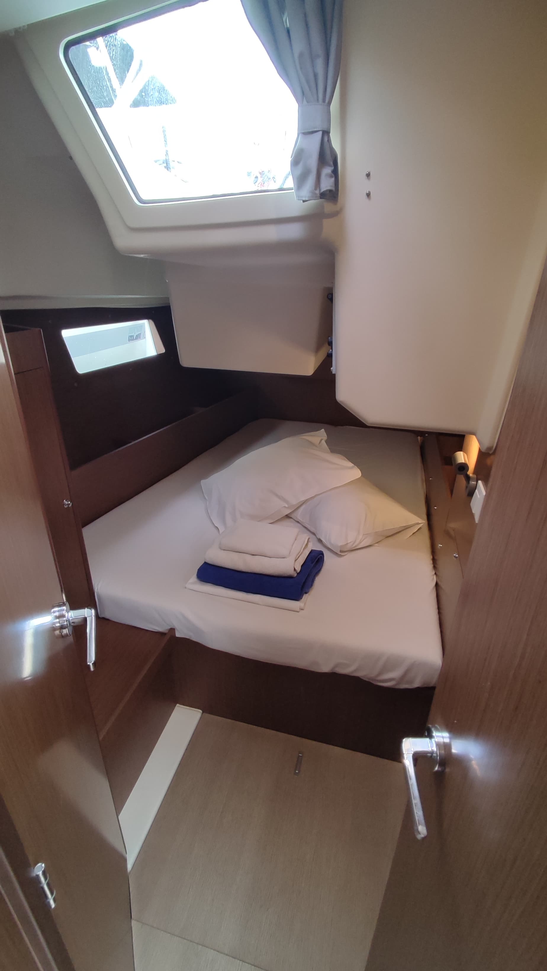 Oceanis 41.1 - photo 17