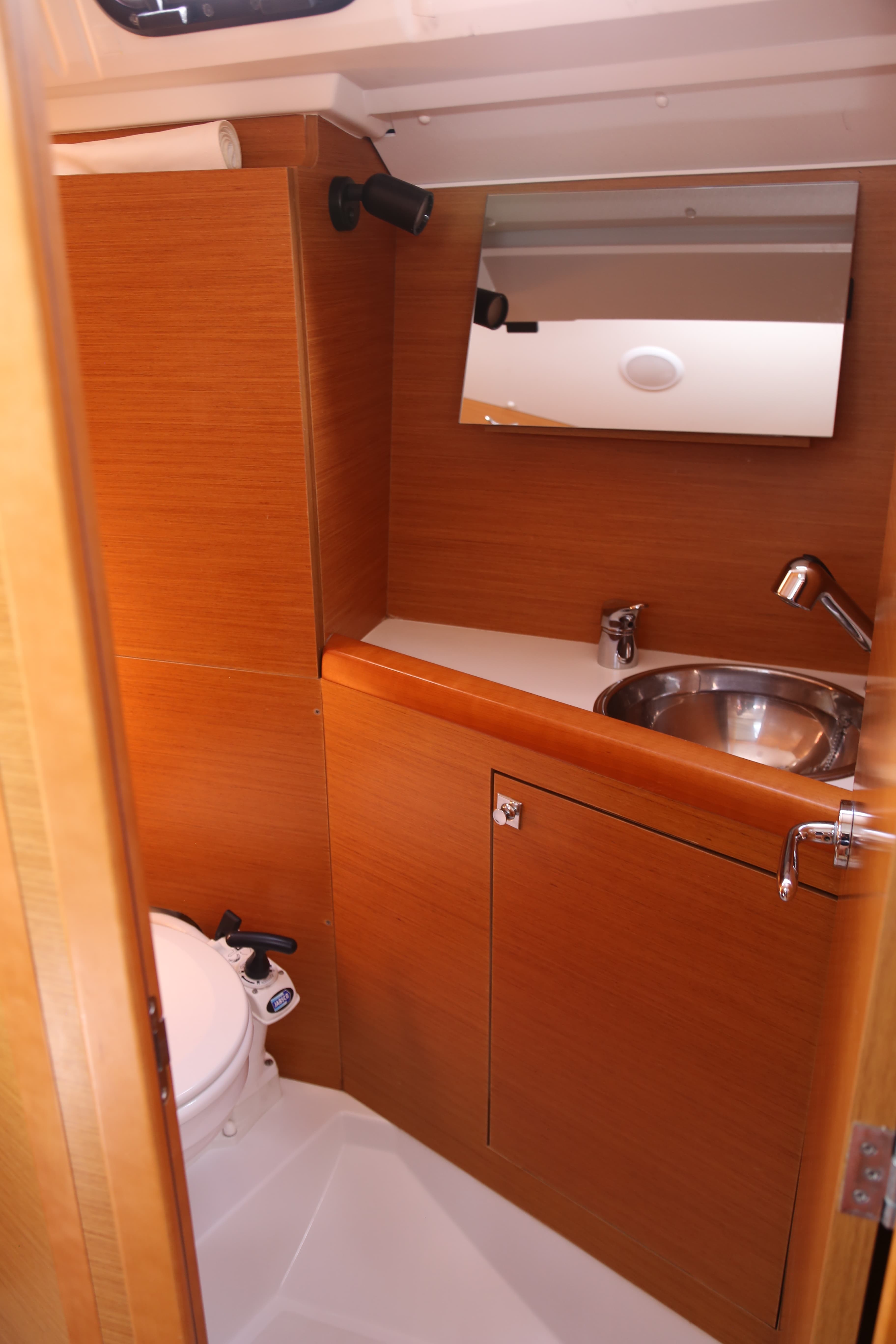 Sun Odyssey 349 - photo 5