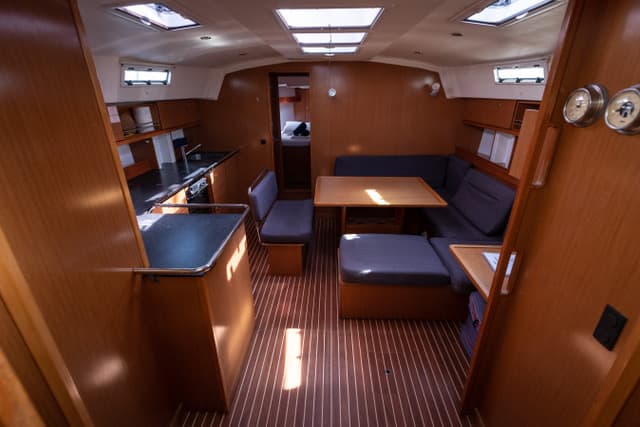 Bavaria 45 - photo 8