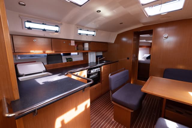 Bavaria 45 - photo 18