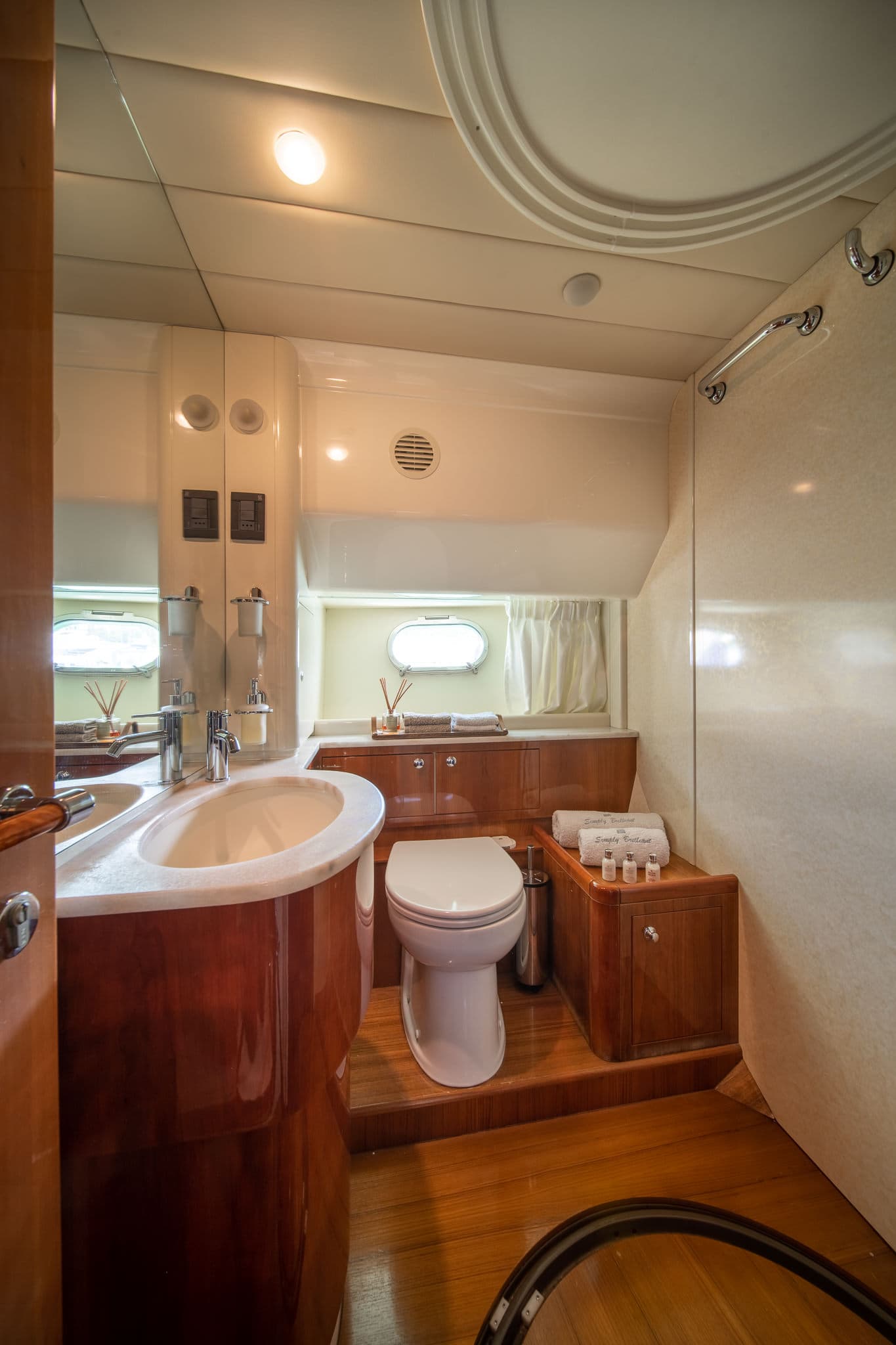 Ferretti 68 - photo 9