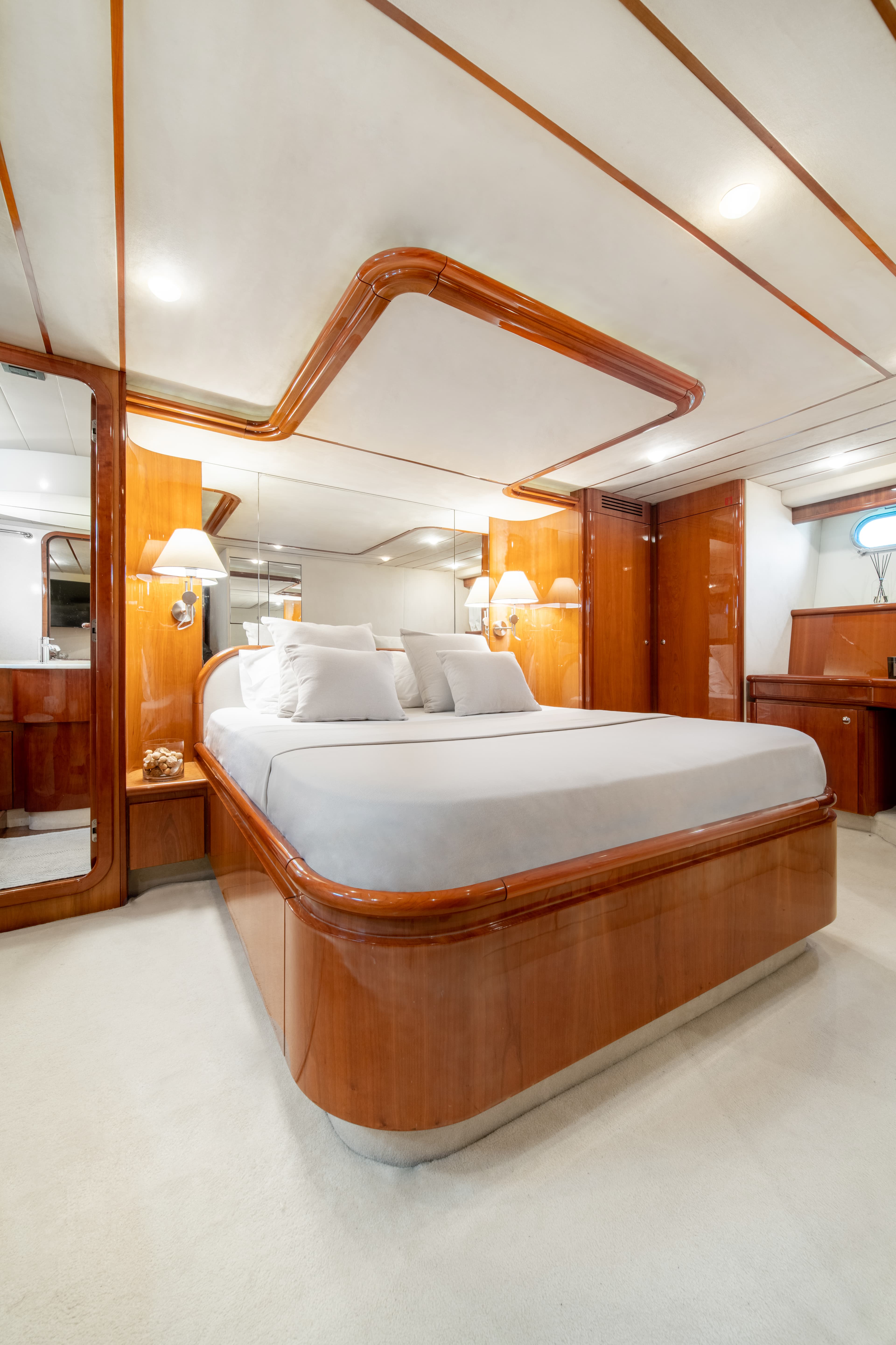 Ferretti 68 - photo 30