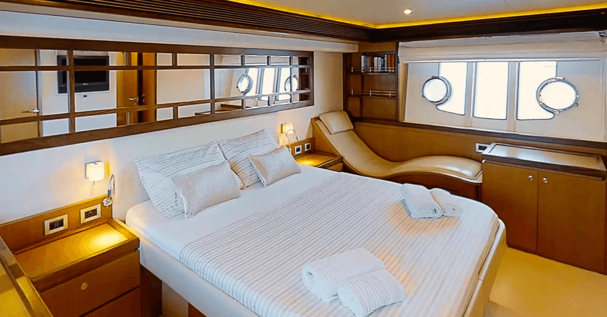 Ferretti 630 - photo 37