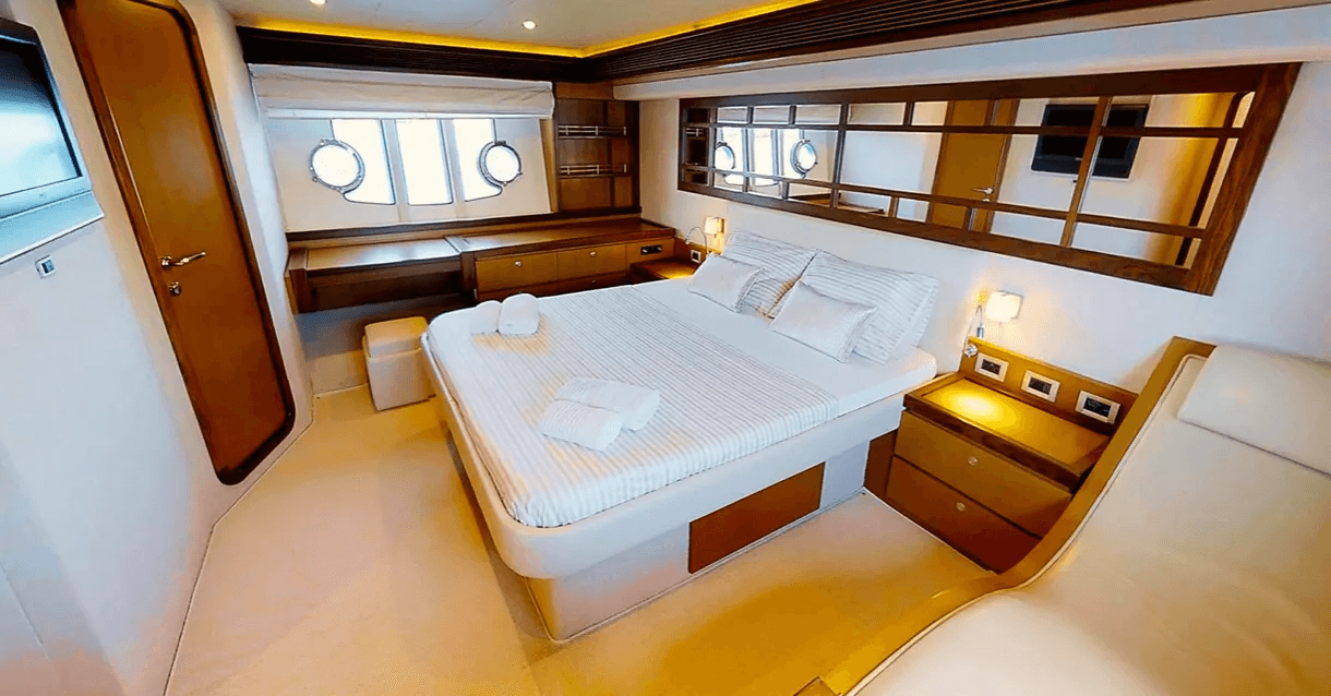 Ferretti 630 - photo 21