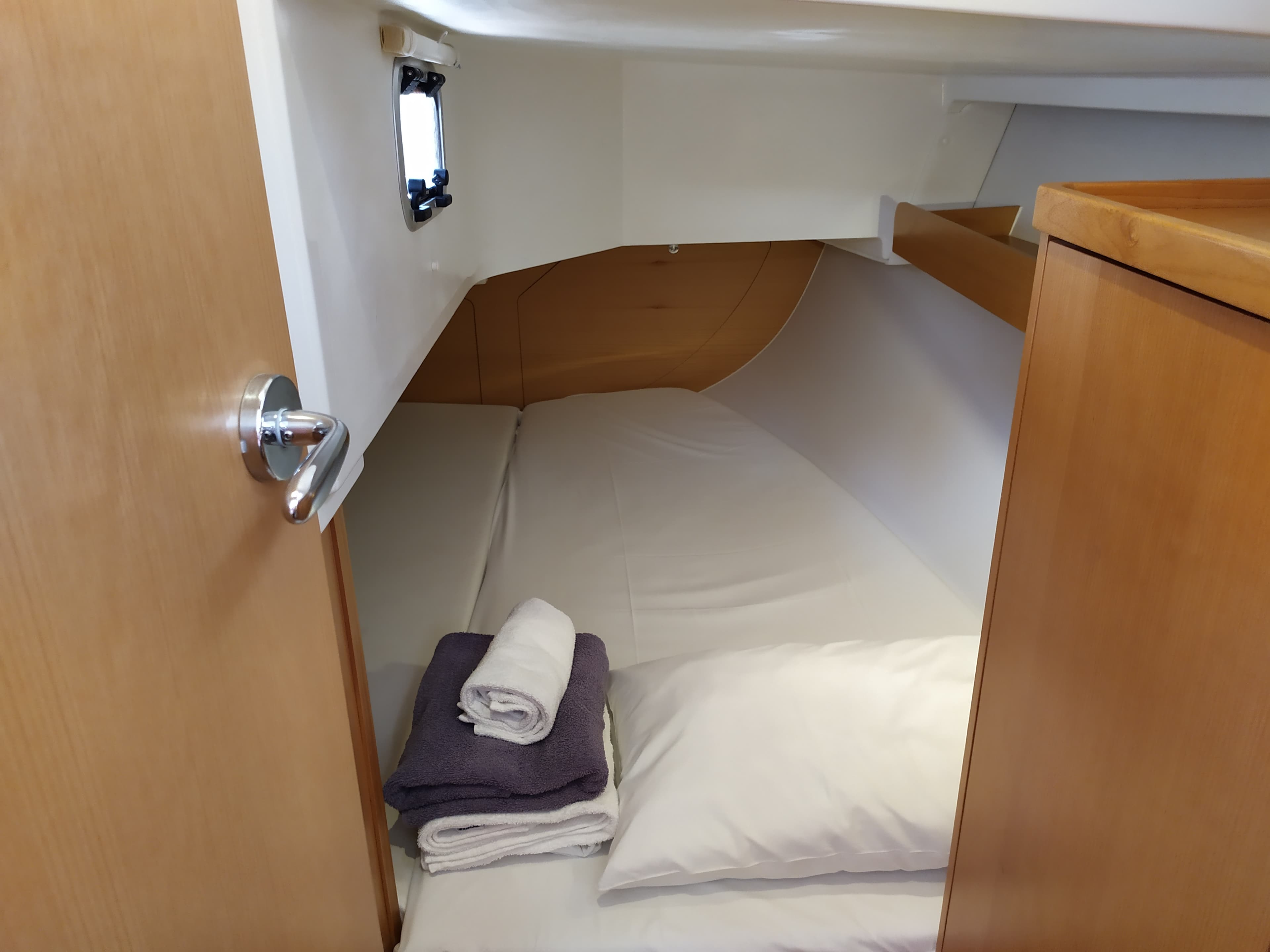 Sun Odyssey 319 - photo 6