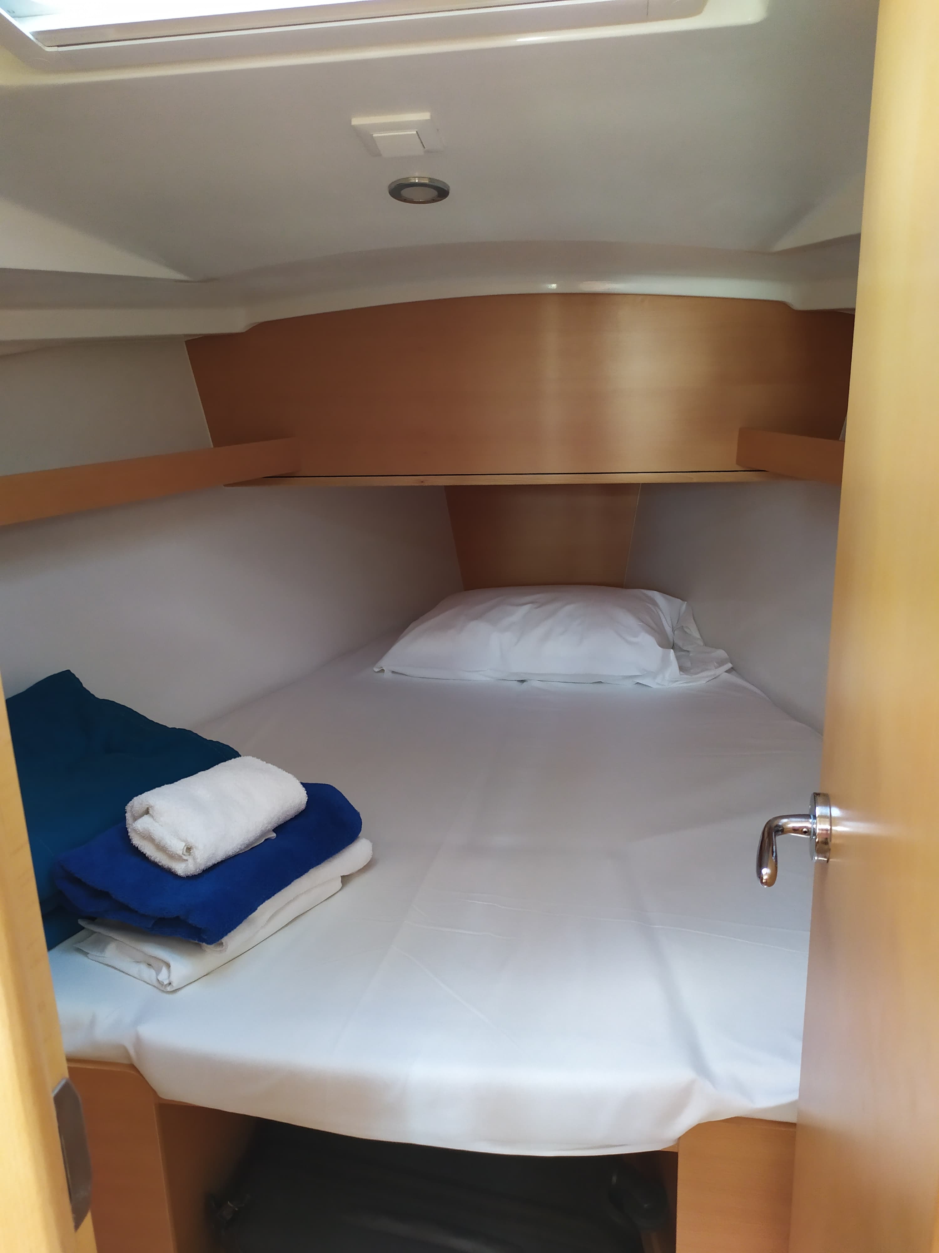 Sun Odyssey 319 - photo 5