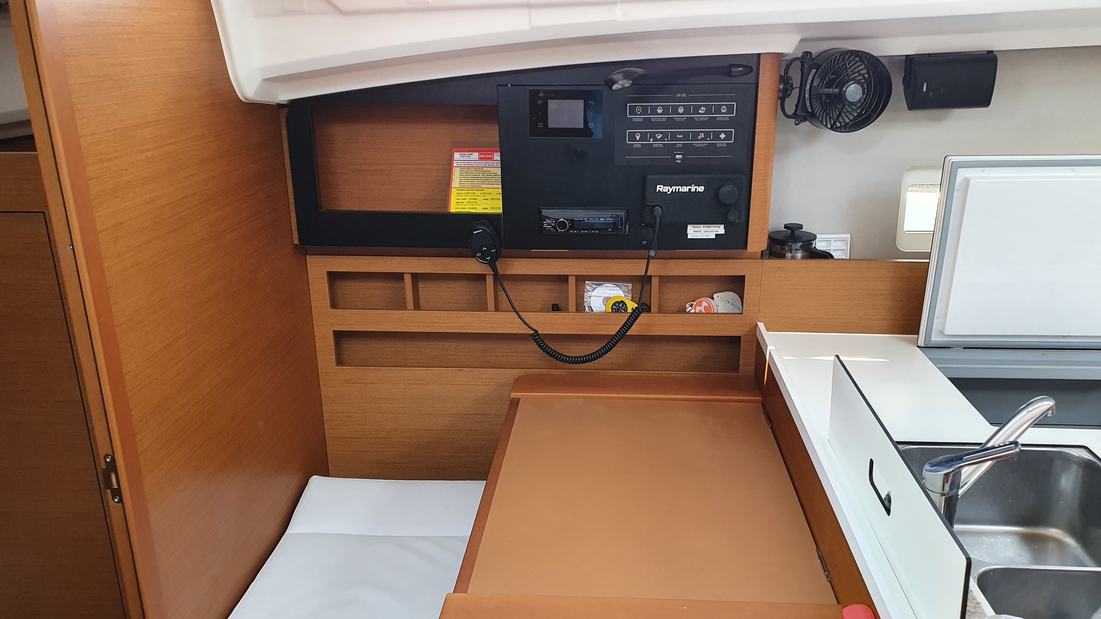 Sun Odyssey 410 - photo 6