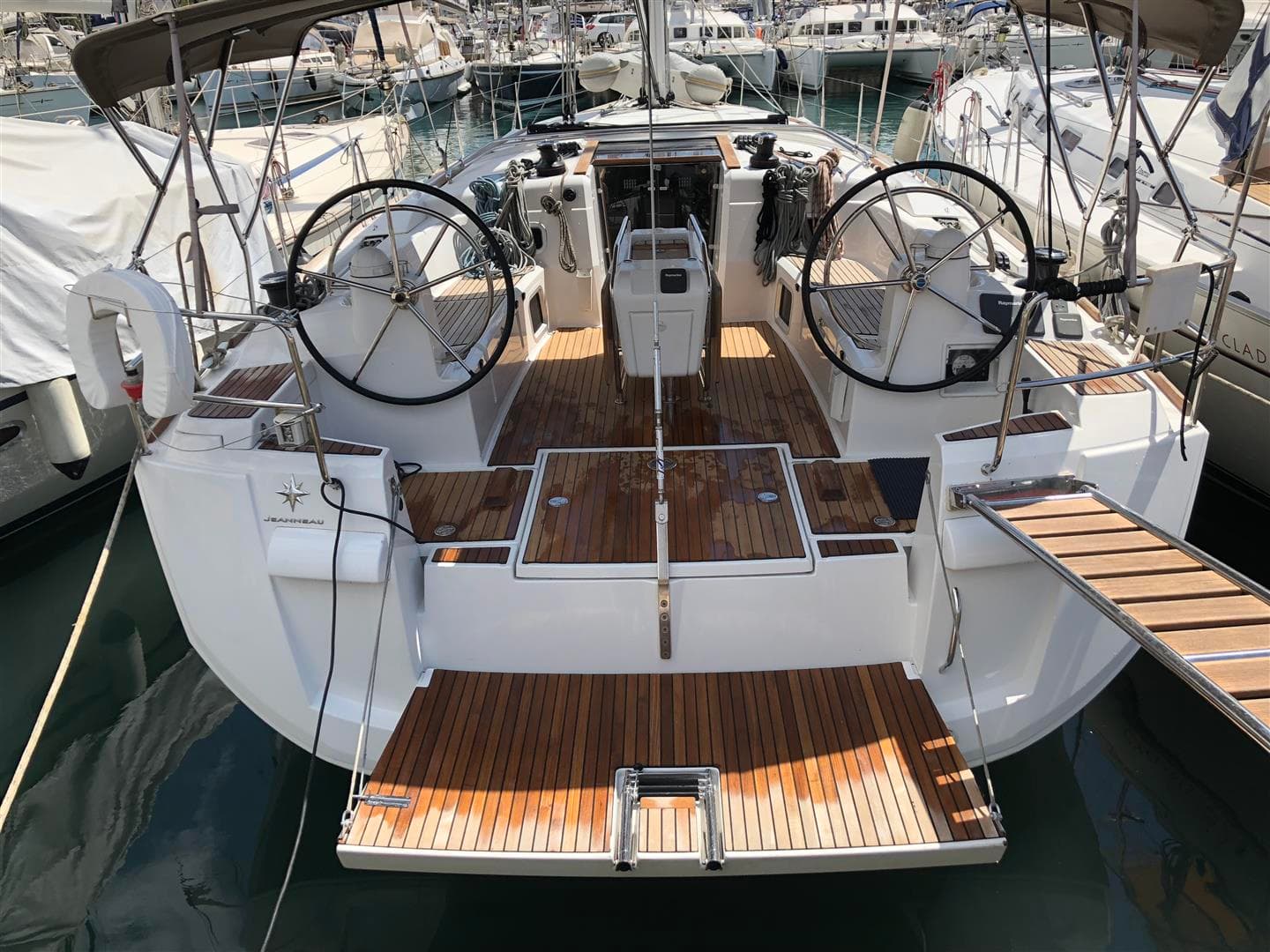 Sun Odyssey 519 - photo 9