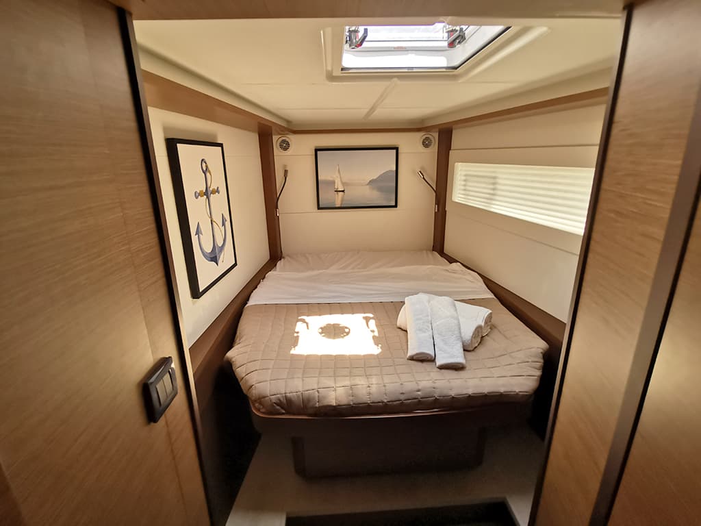 Lagoon 46  - photo 5