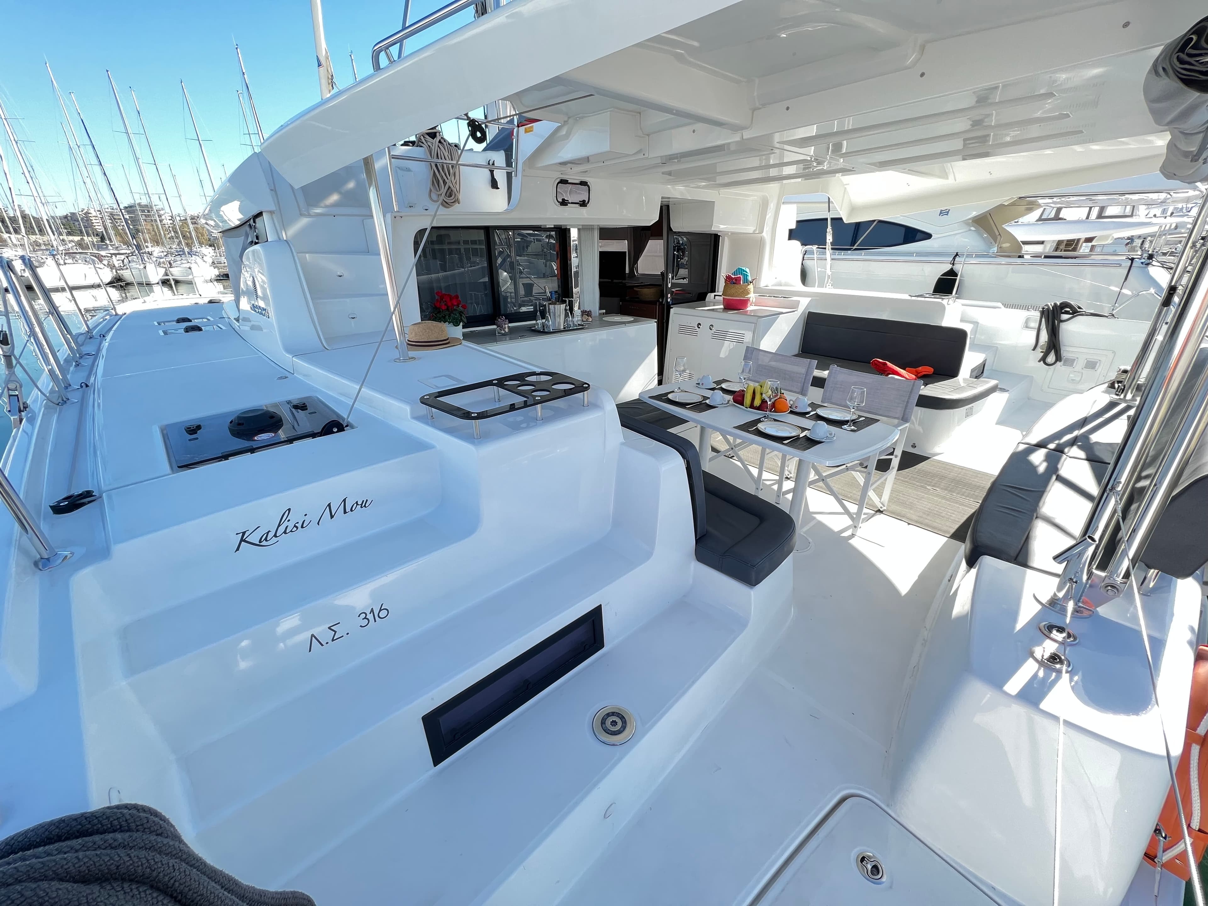 Lagoon 46  - photo 15