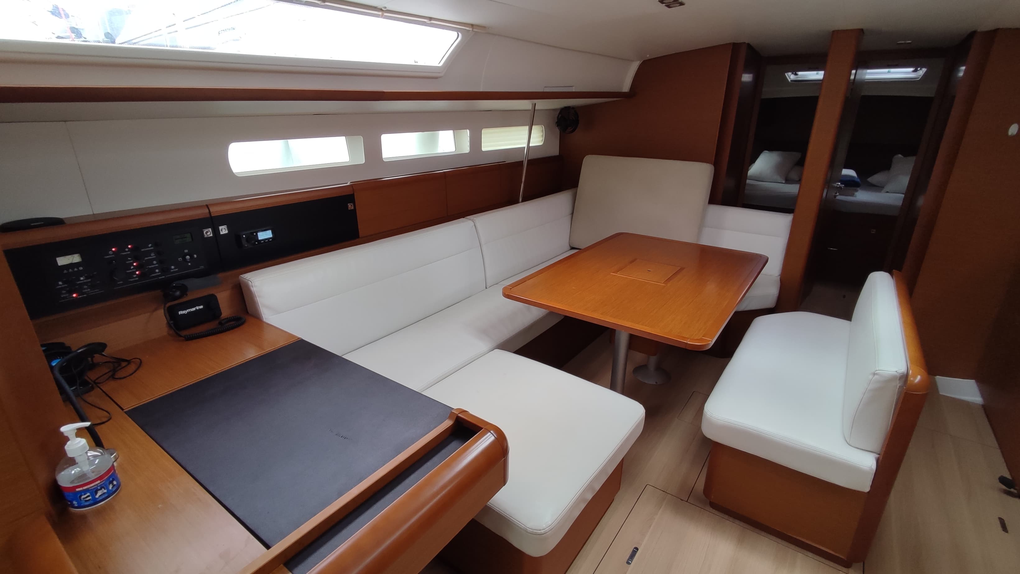 Sun Odyssey 519 - photo 15