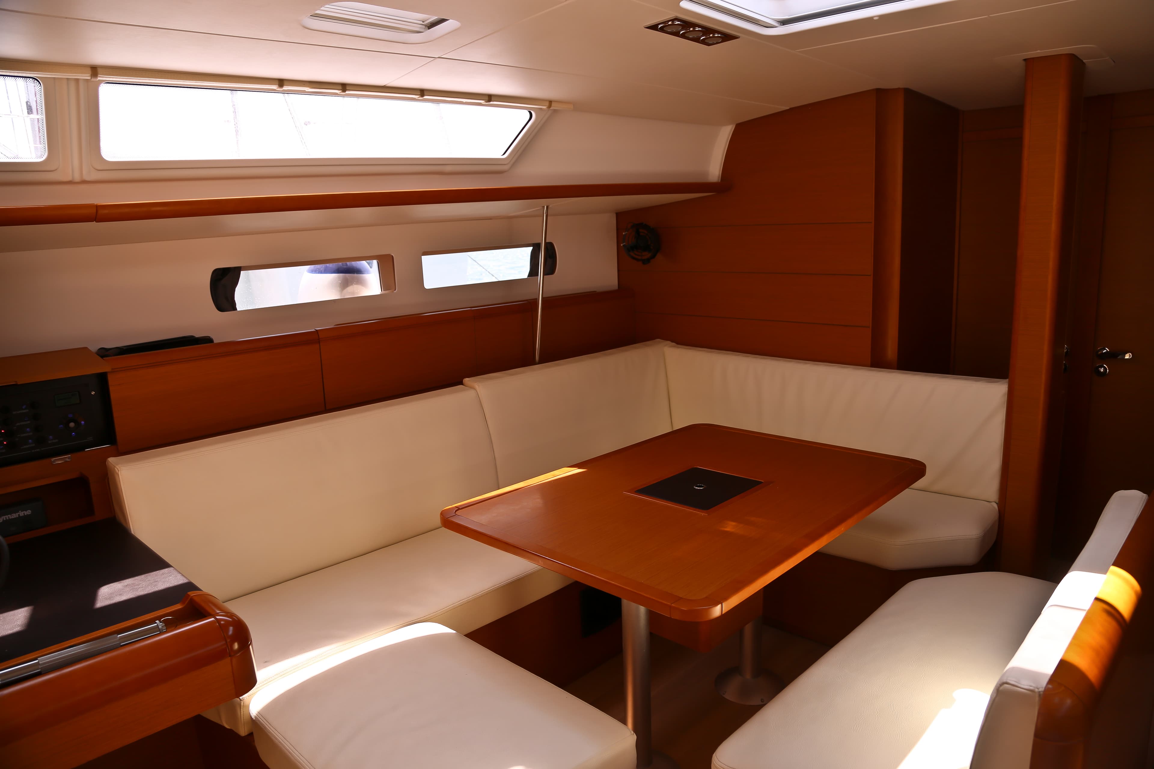 Sun Odyssey 469 - photo 10