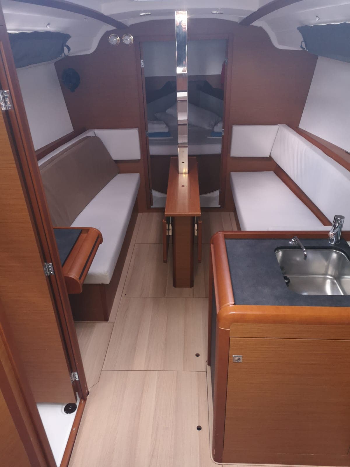 Sun Odyssey 349 - photo 8