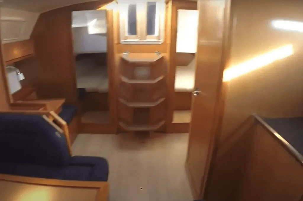 Bavaria 40 - photo 8