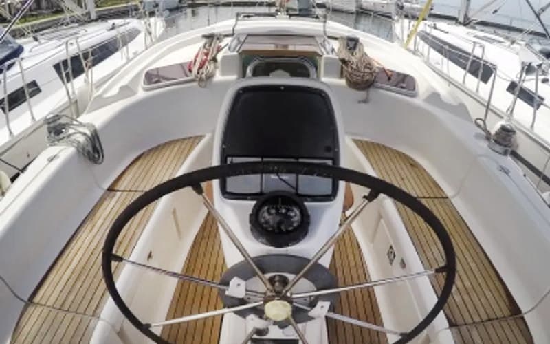 Bavaria 37 - photo 14