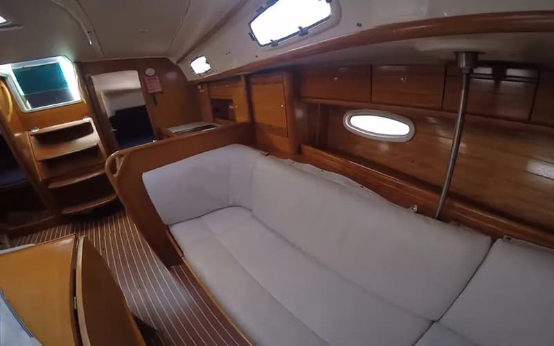 Bavaria 37 - photo 10