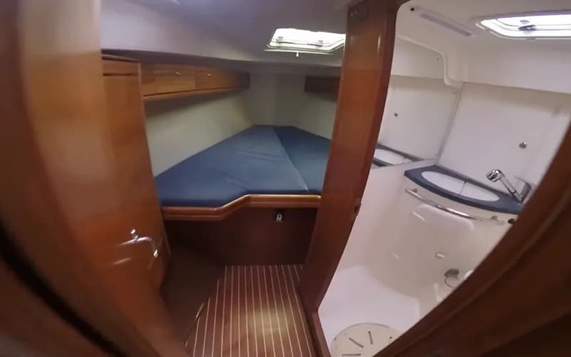 Bavaria 37 - photo 16