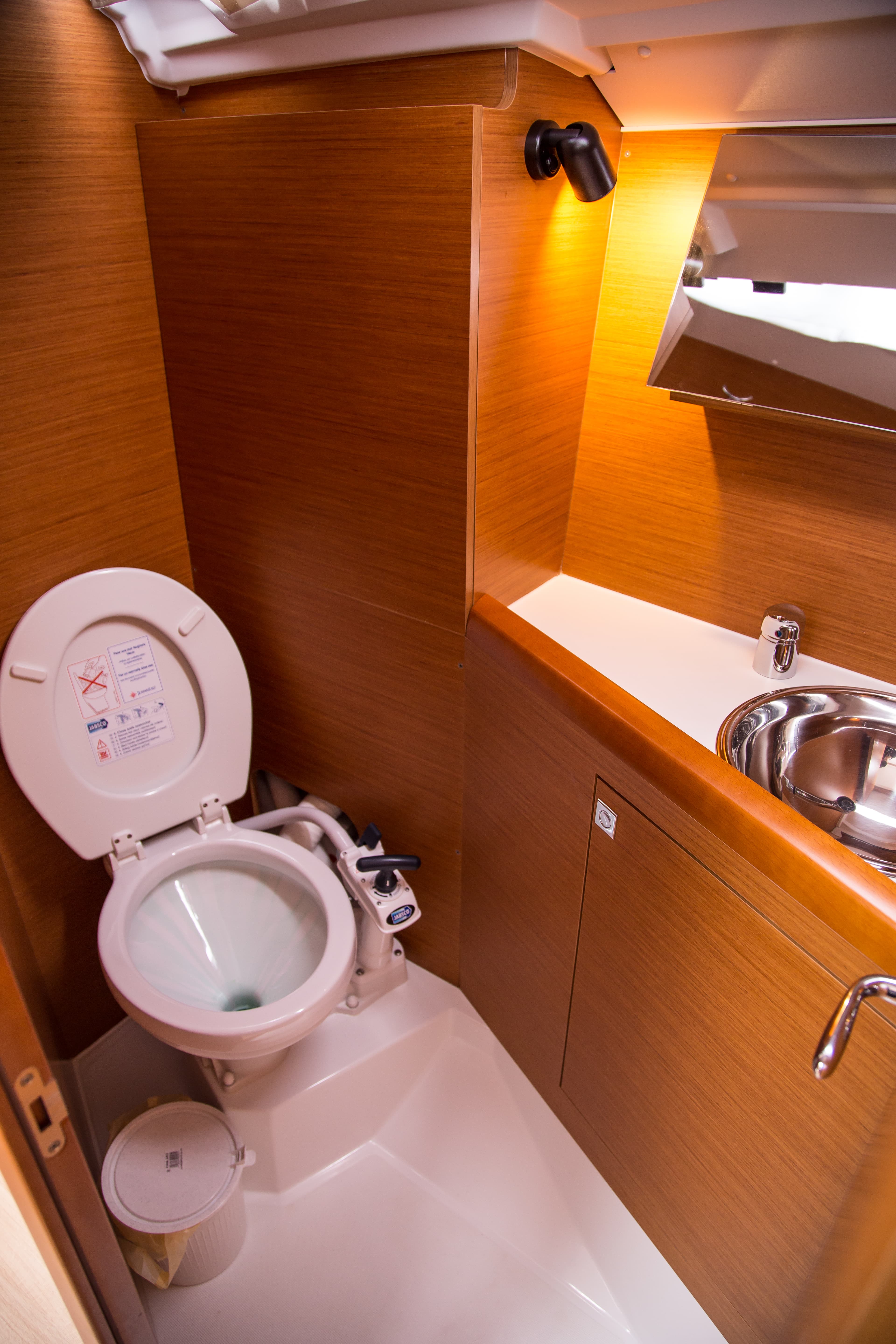 Sun Odyssey 349 - photo 5