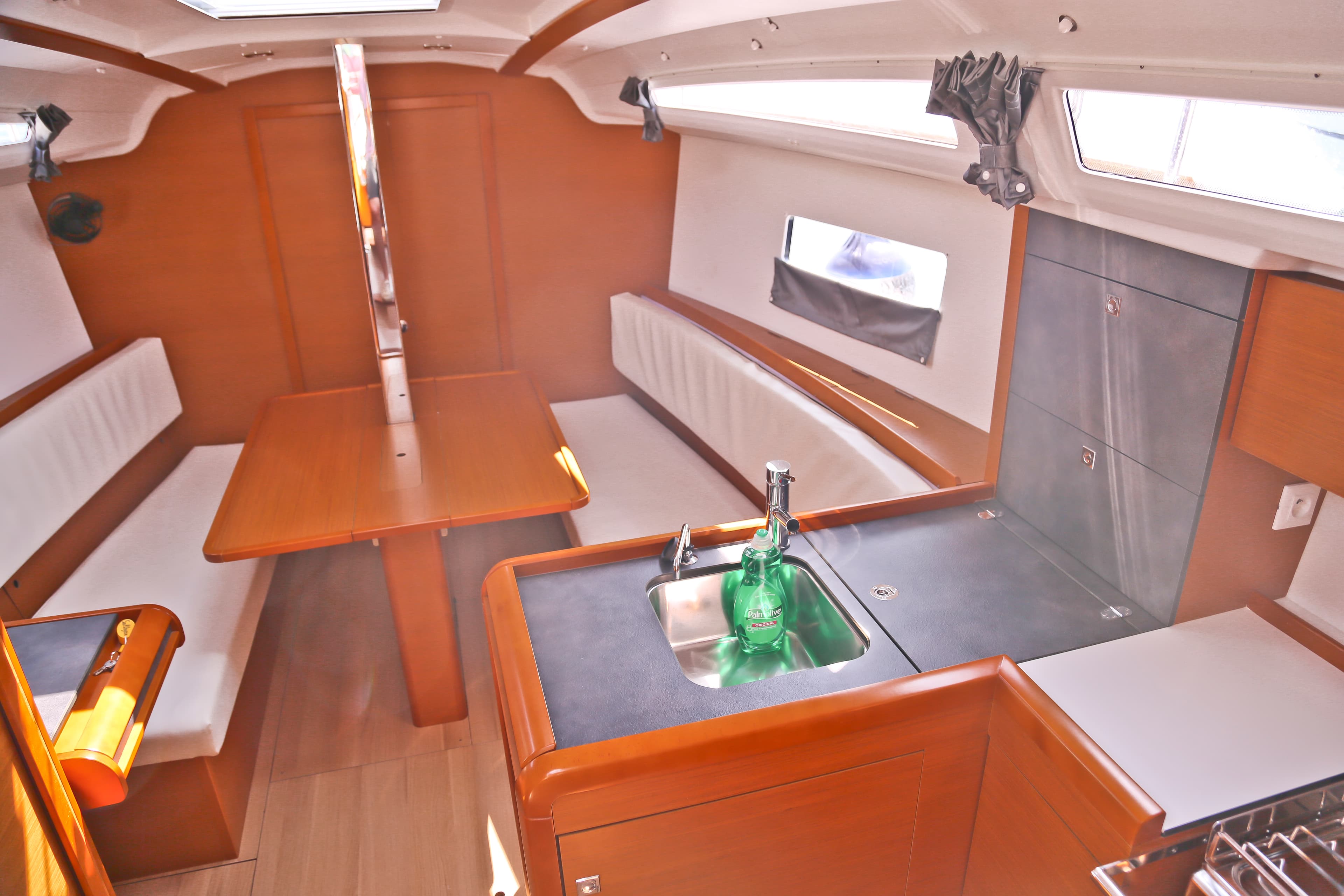 Sun Odyssey 349 - photo 13