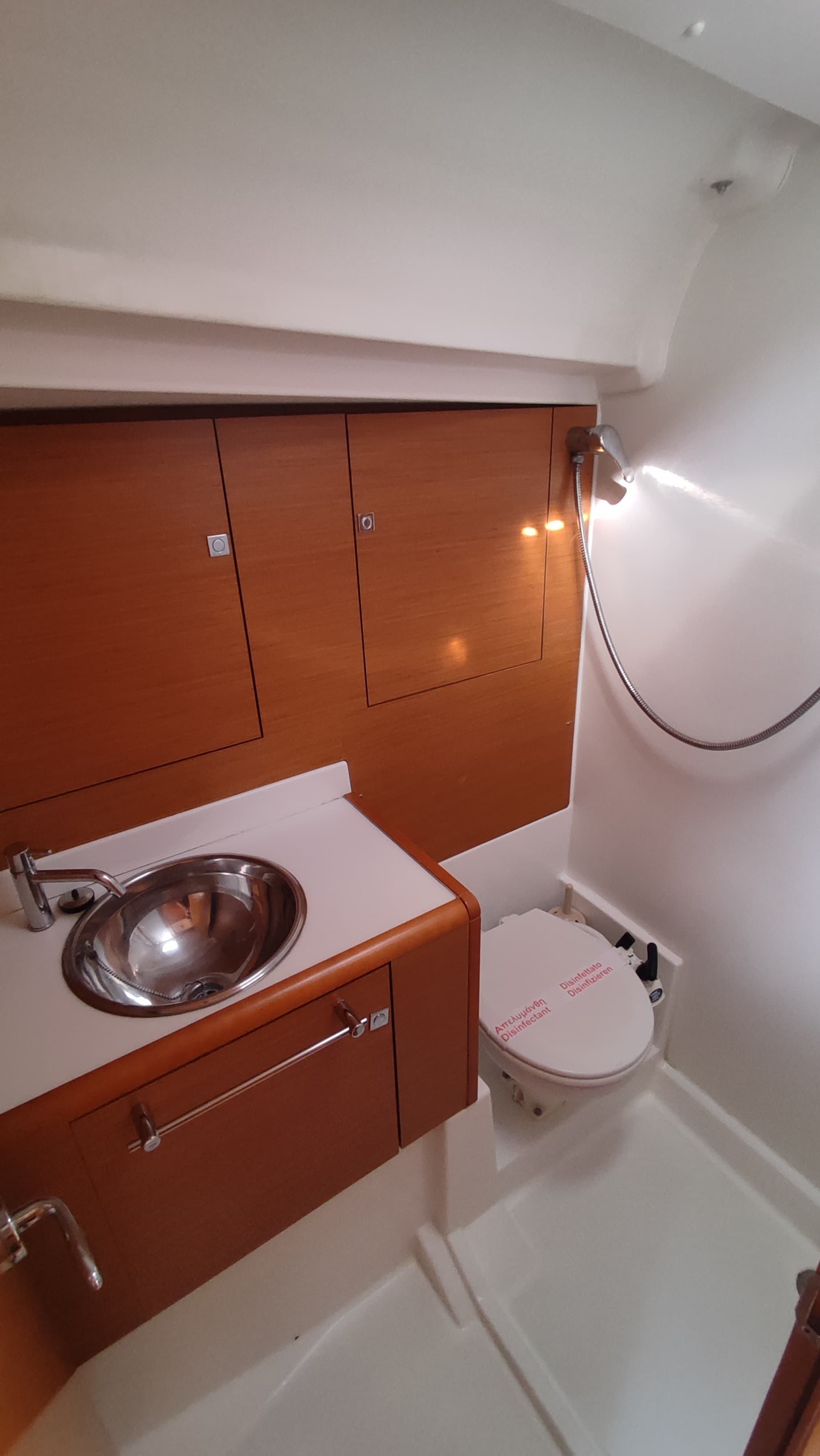 Sun Odyssey 439 - photo 5