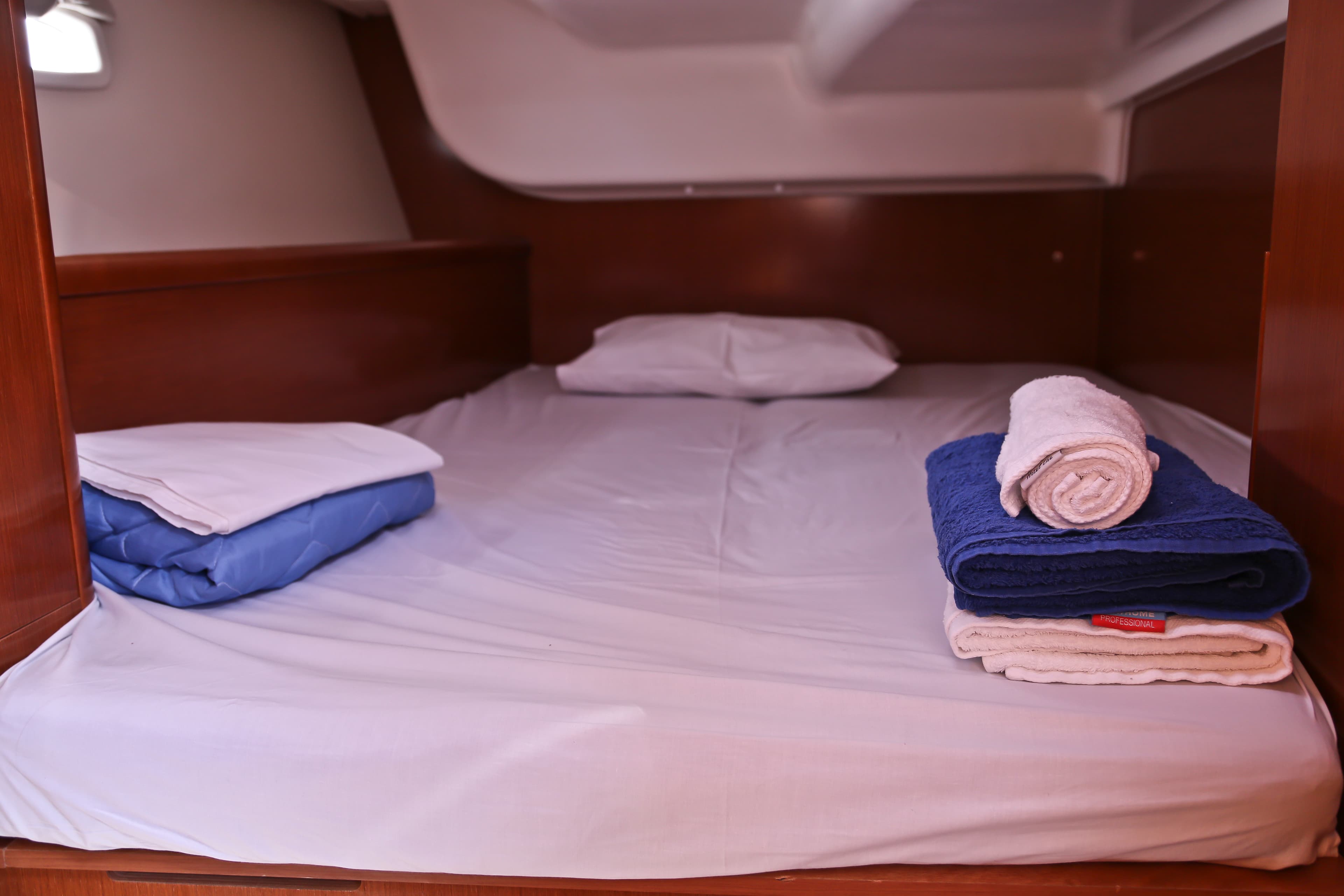 Oceanis 40 - photo 9