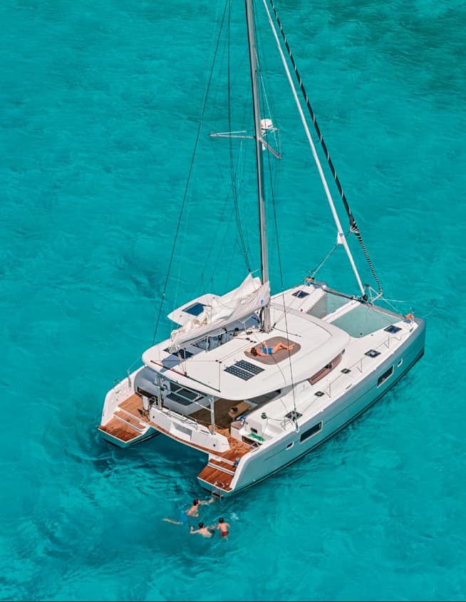 Lagoon 42 - photo 16