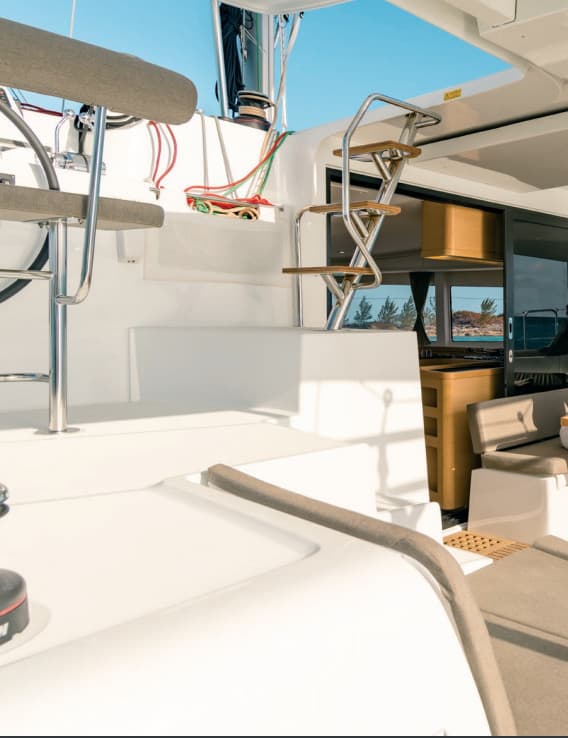 Lagoon 42 - photo 13