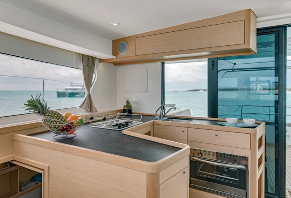 Lagoon 42 - photo 14