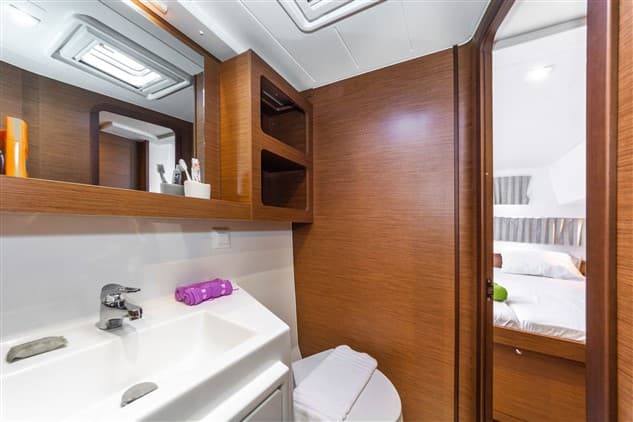 Lagoon 42 - photo 14