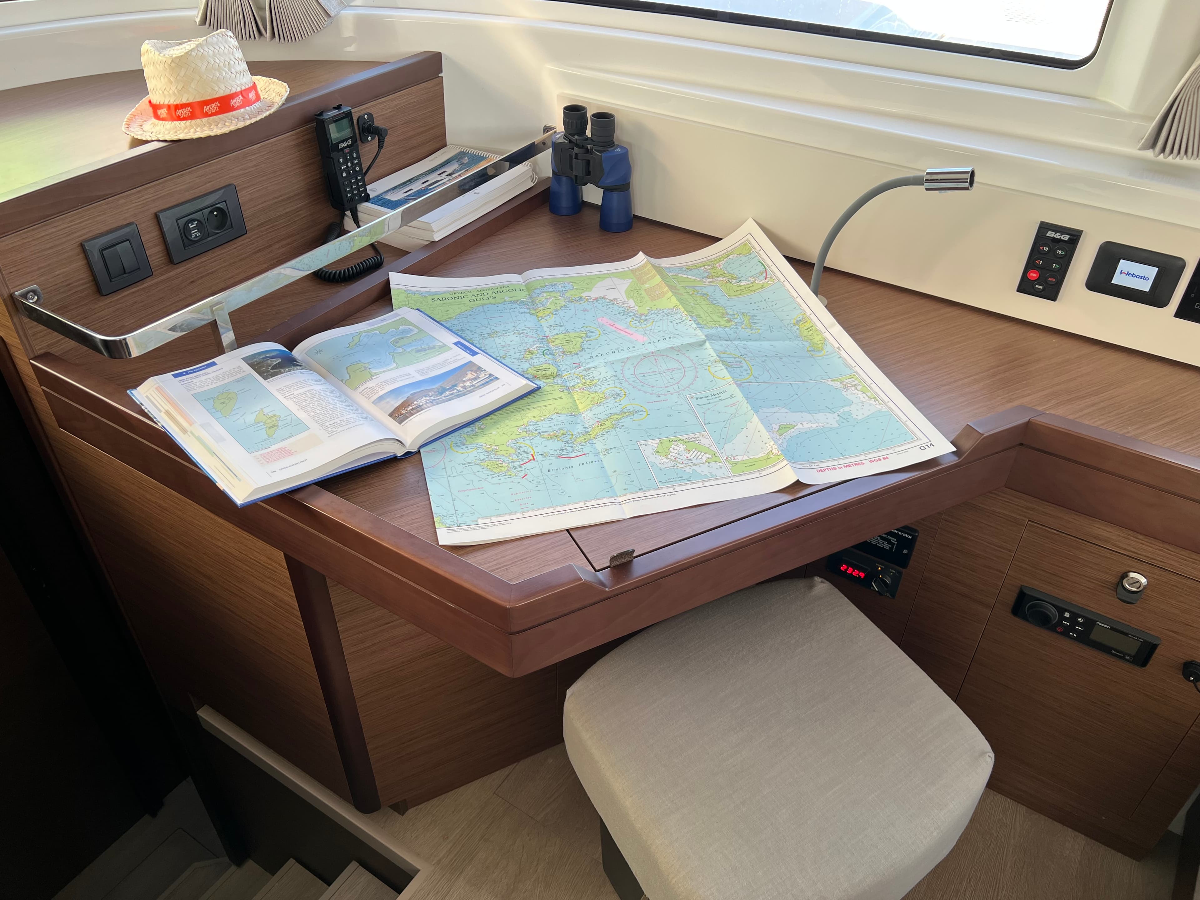 Lagoon 46  - photo 7