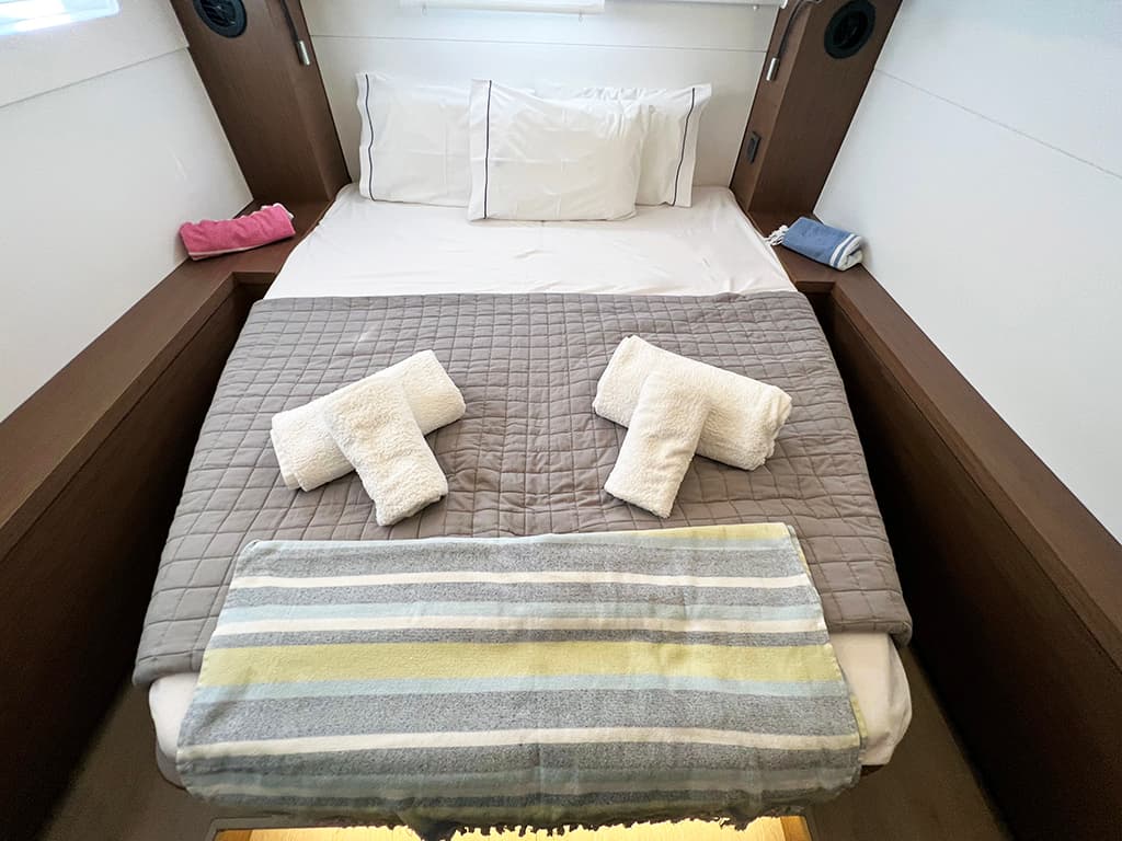 Lagoon 46  - photo 12